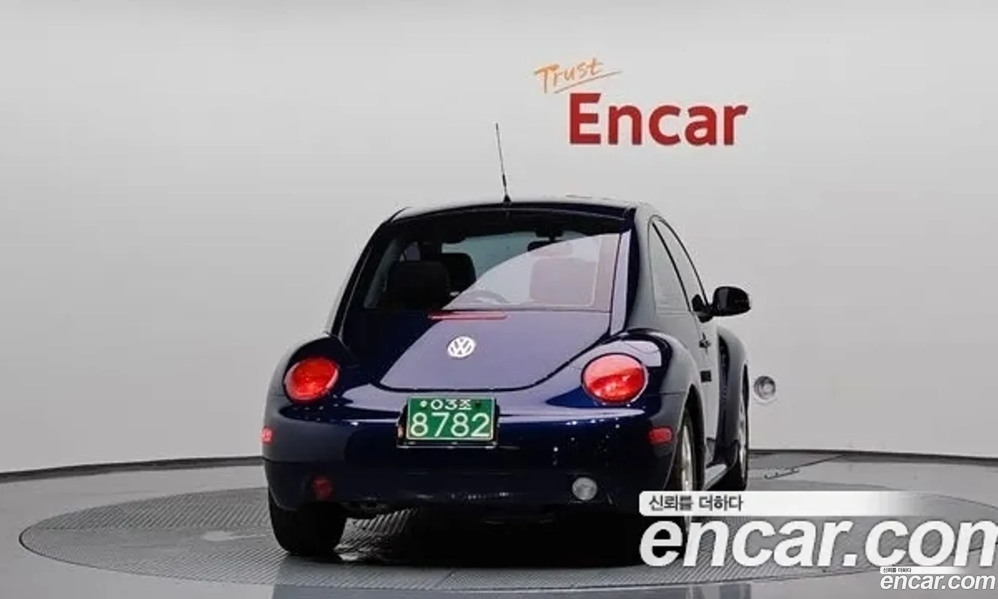 Volkswagen New Beetle Deluxe 20 9C - фотография 8349307