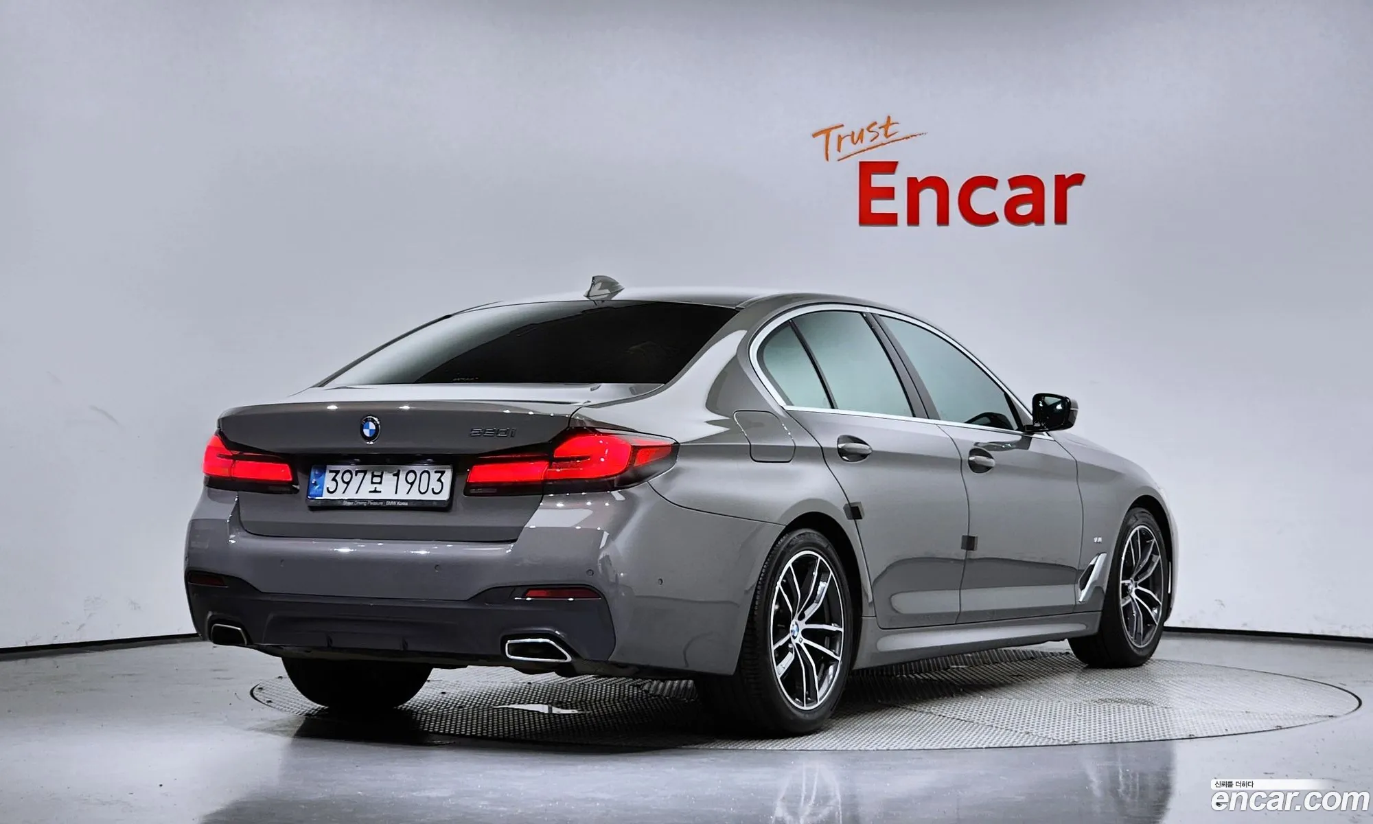 BMW 5 Series G30 520I M Sports - фотография 18081175