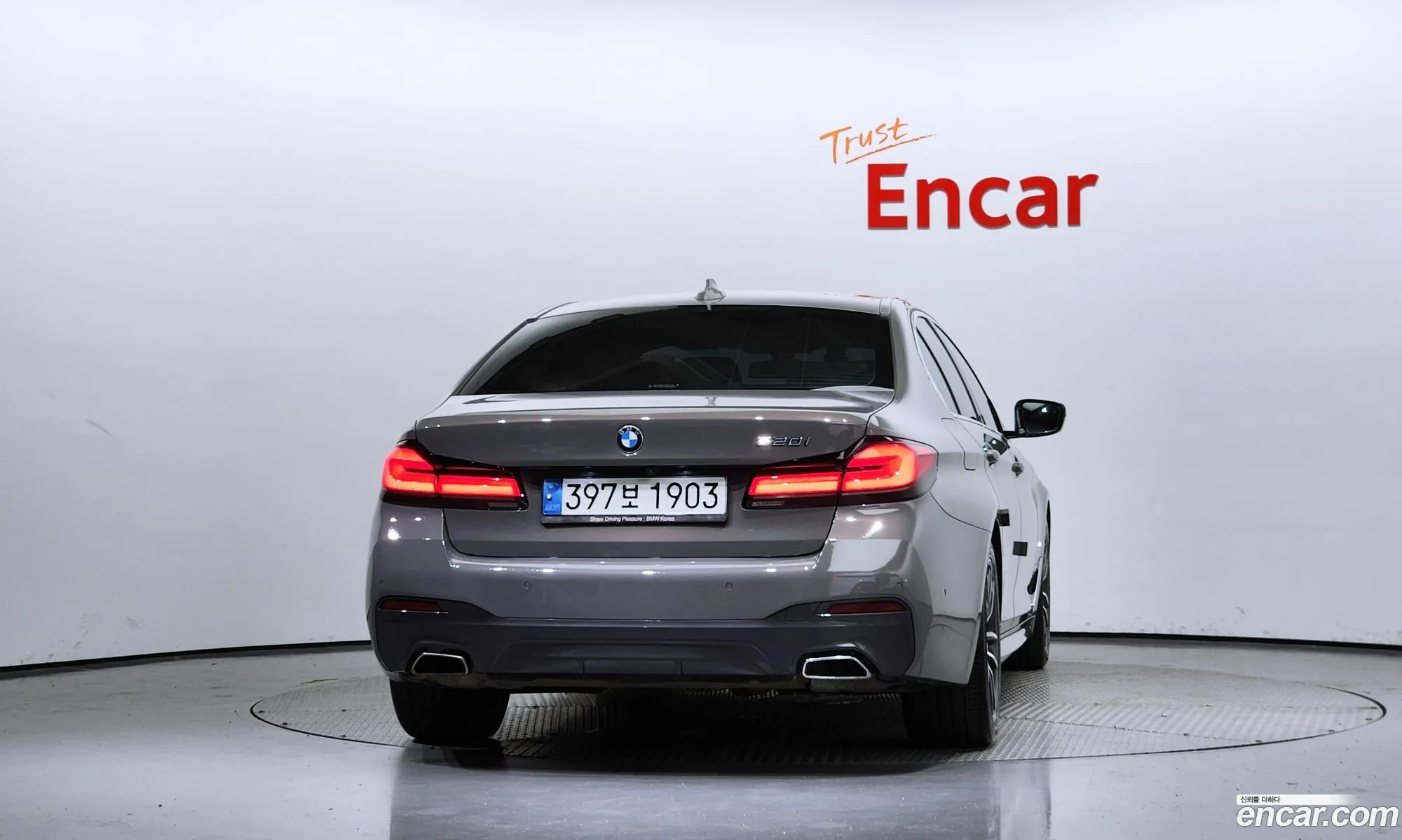 BMW 5 Series G30 520I M Sports - фотография 18081178