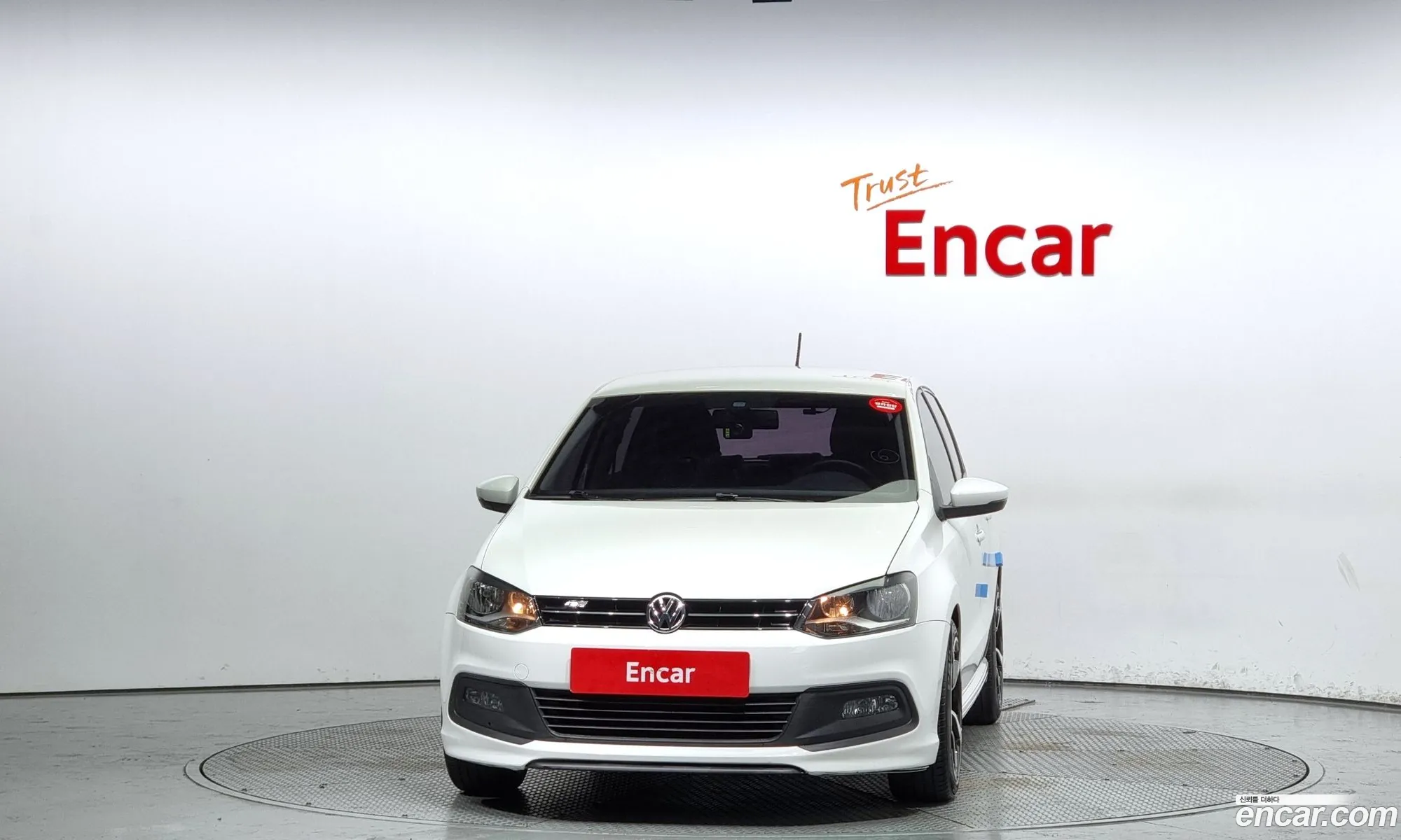 Volkswagen Polo 16 Tdi R-Line 5Th Generation - фотография 7937539