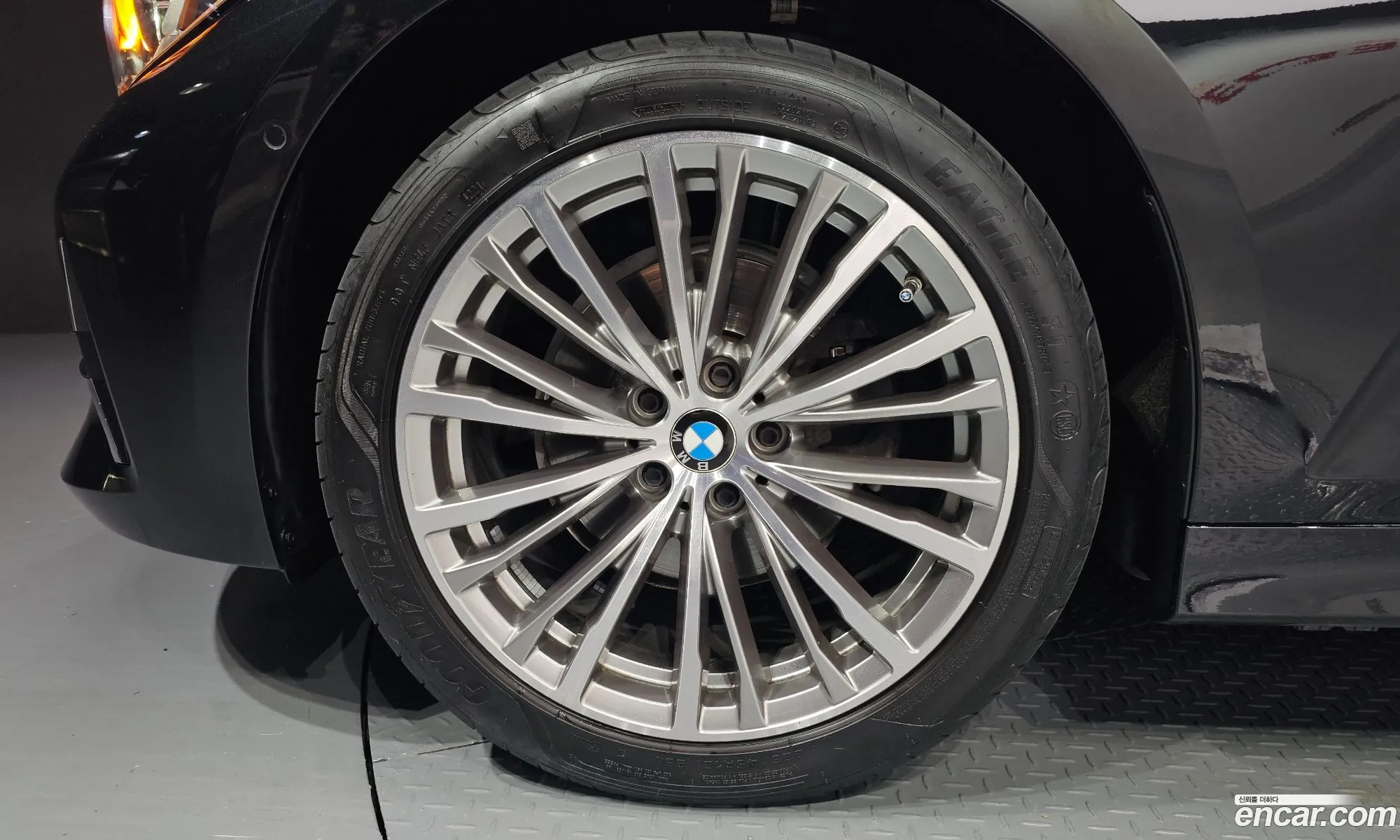 BMW 3 Series G20 320I Luxury - фотография 18125761