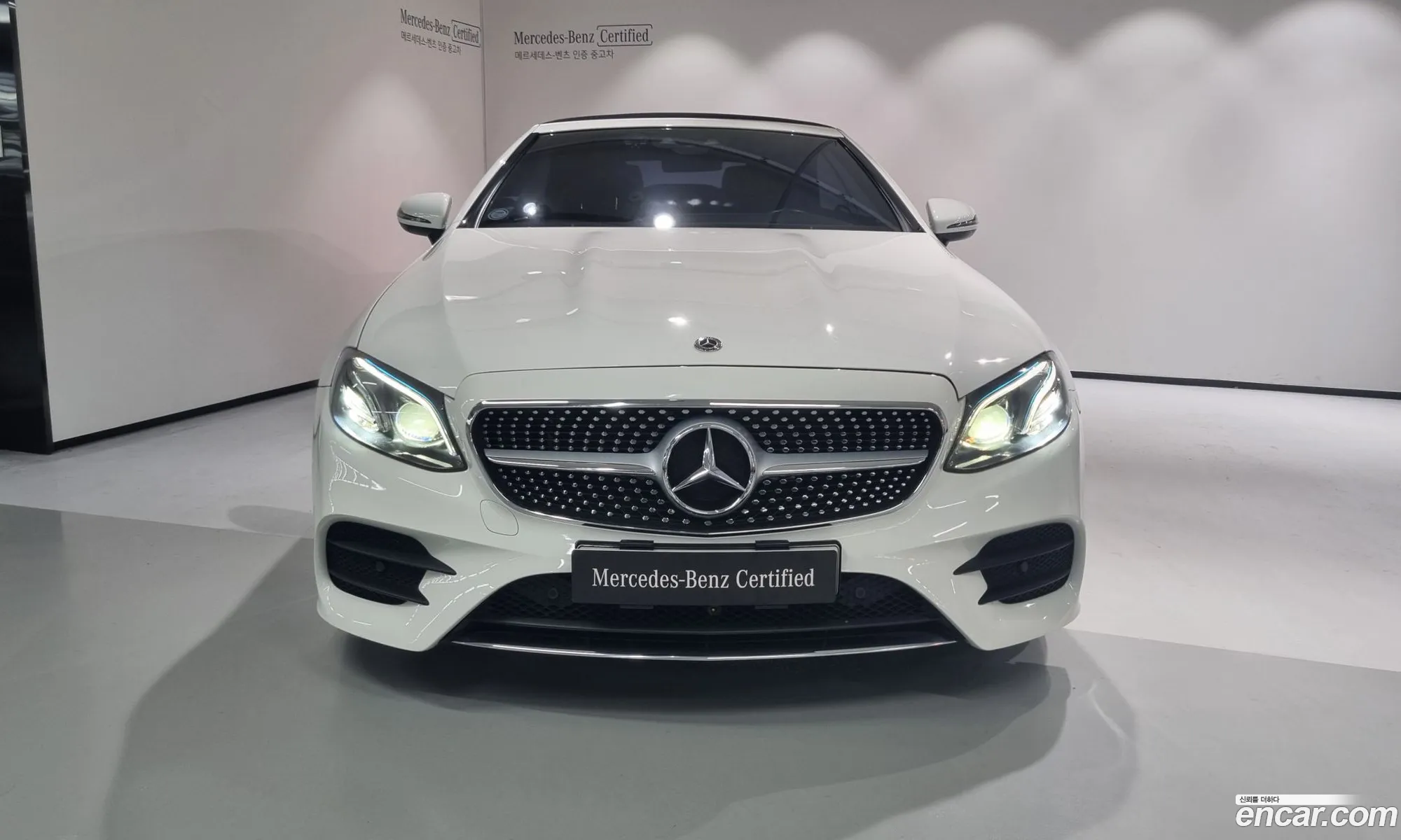 Benz E-Class W213 E220D Cabriolet - фотография 19070349