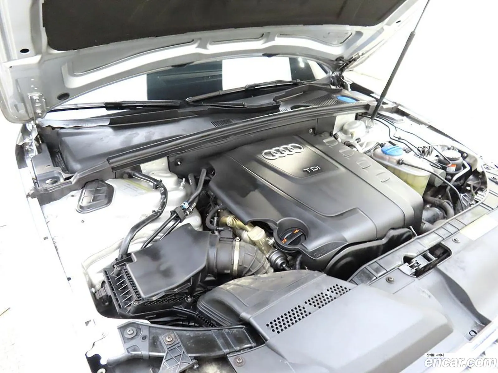 Audi New A4 20 Tdi B8 - фотография 1217739