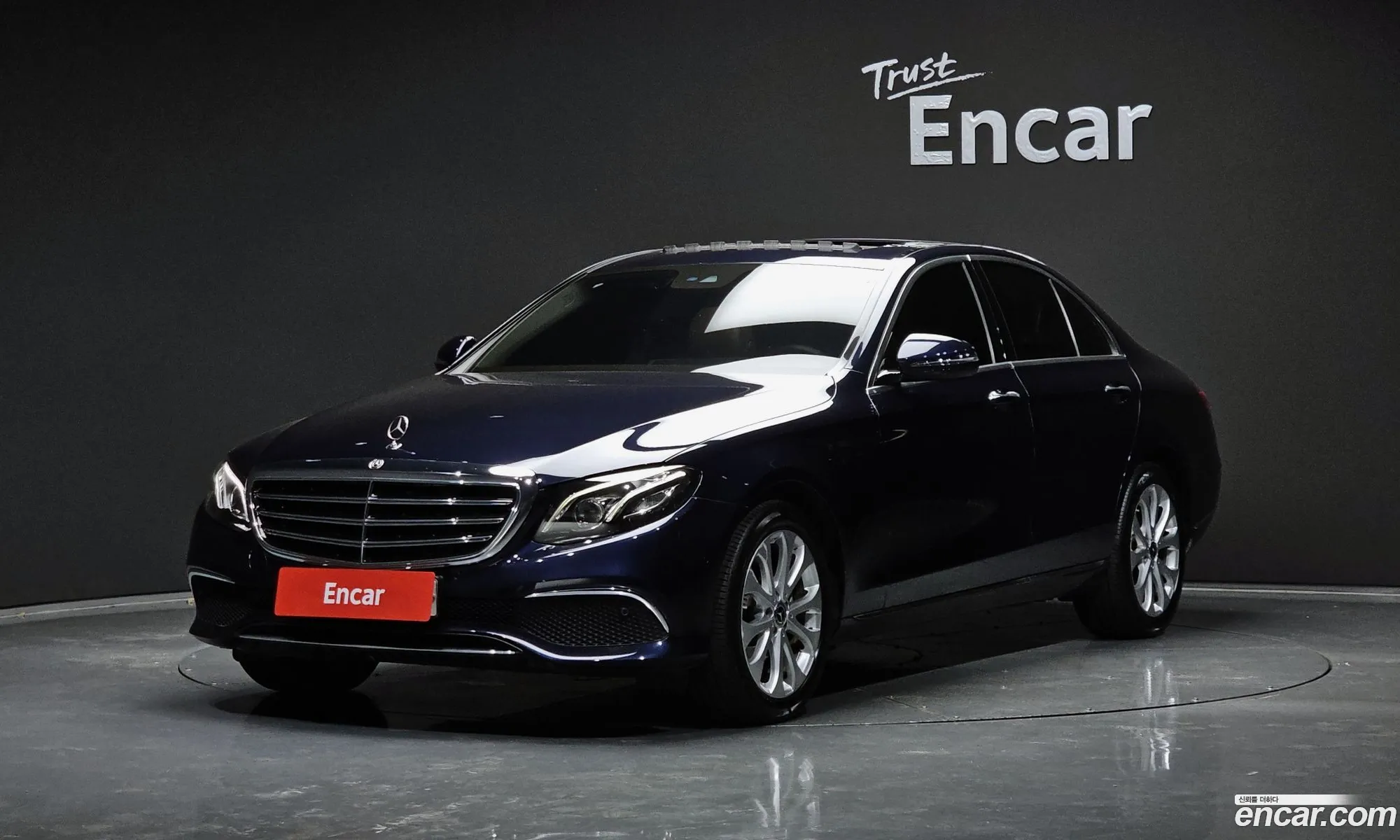 Benz E-Class W213 E220D Exclusive - фотография 19082084