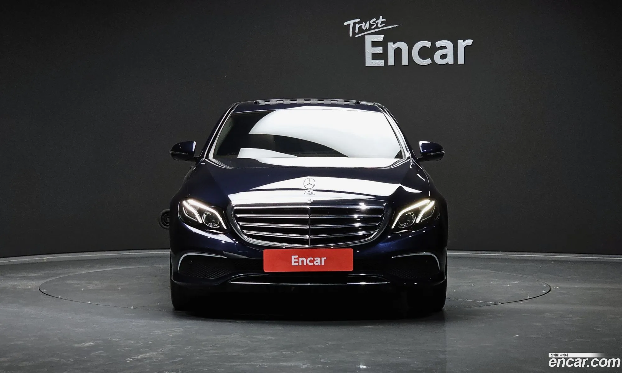 Benz E-Class W213 E220D Exclusive - фотография 19082086