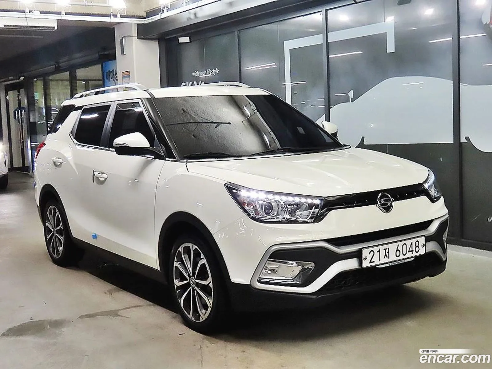 Kg Mobility Ssangyong Tivoli Air Diesel Ax 2Wd - фотография 5828329