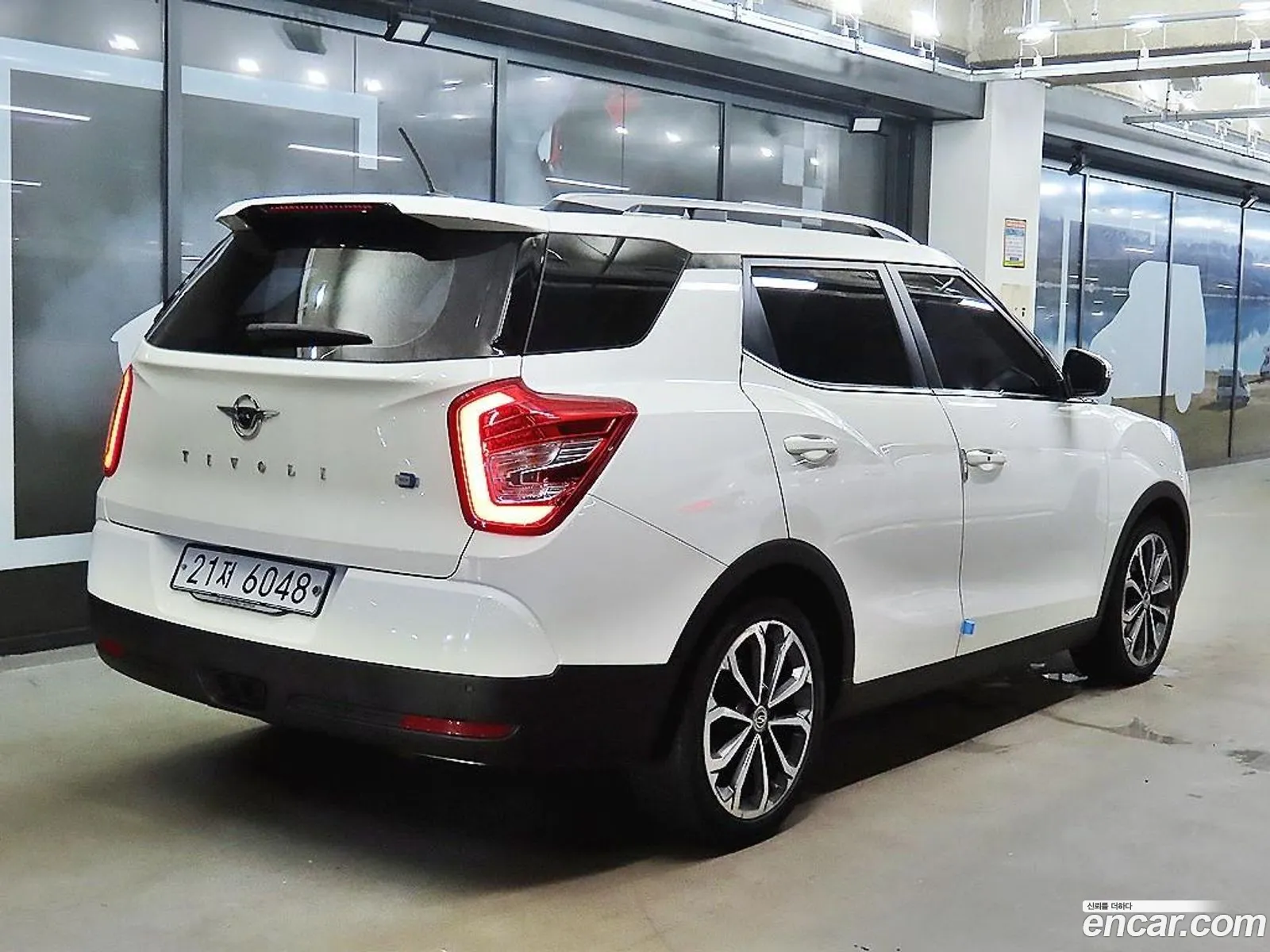 Kg Mobility Ssangyong Tivoli Air Diesel Ax 2Wd - фотография 5828332