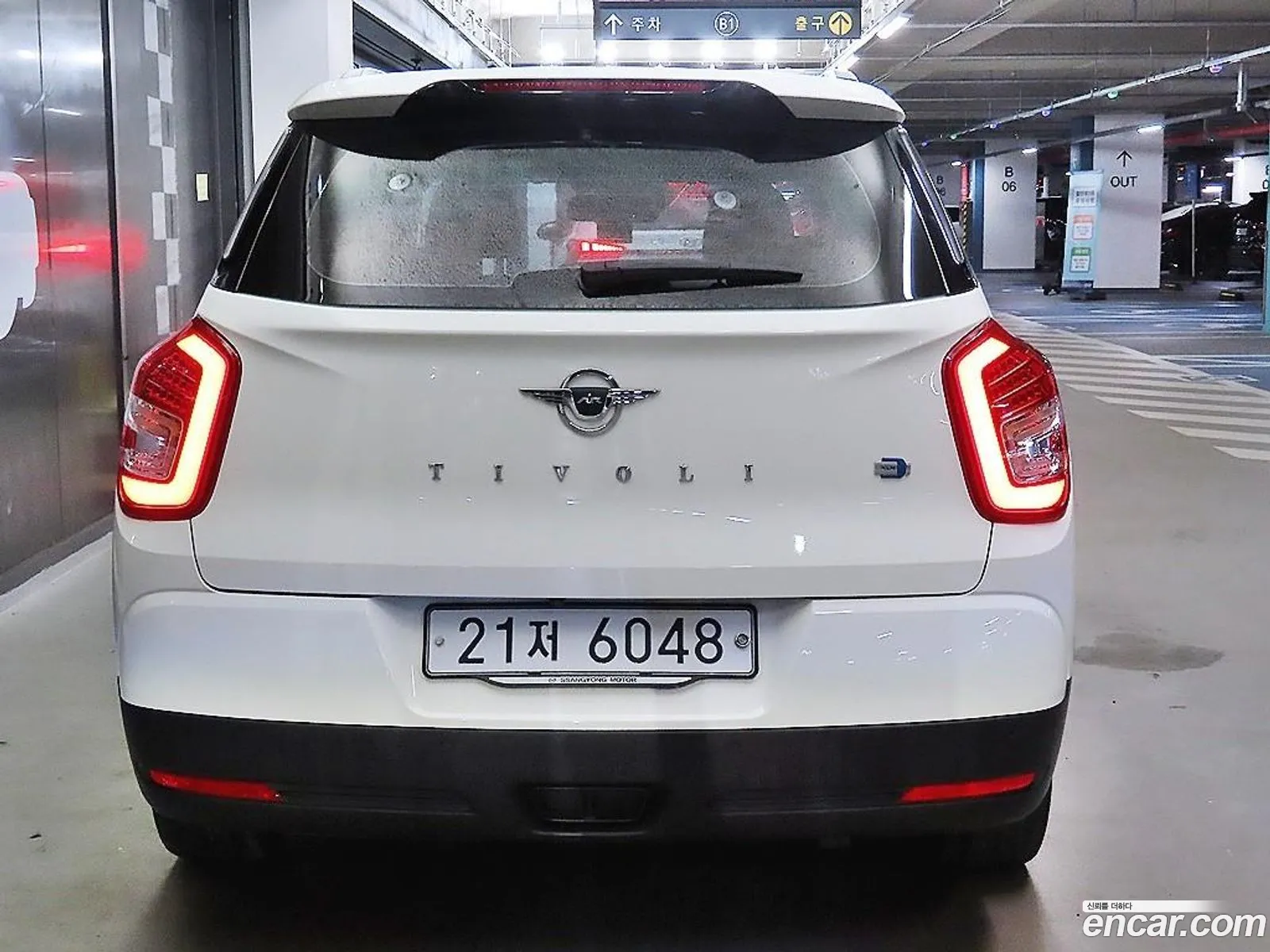 Kg Mobility Ssangyong Tivoli Air Diesel Ax 2Wd - фотография 5828333