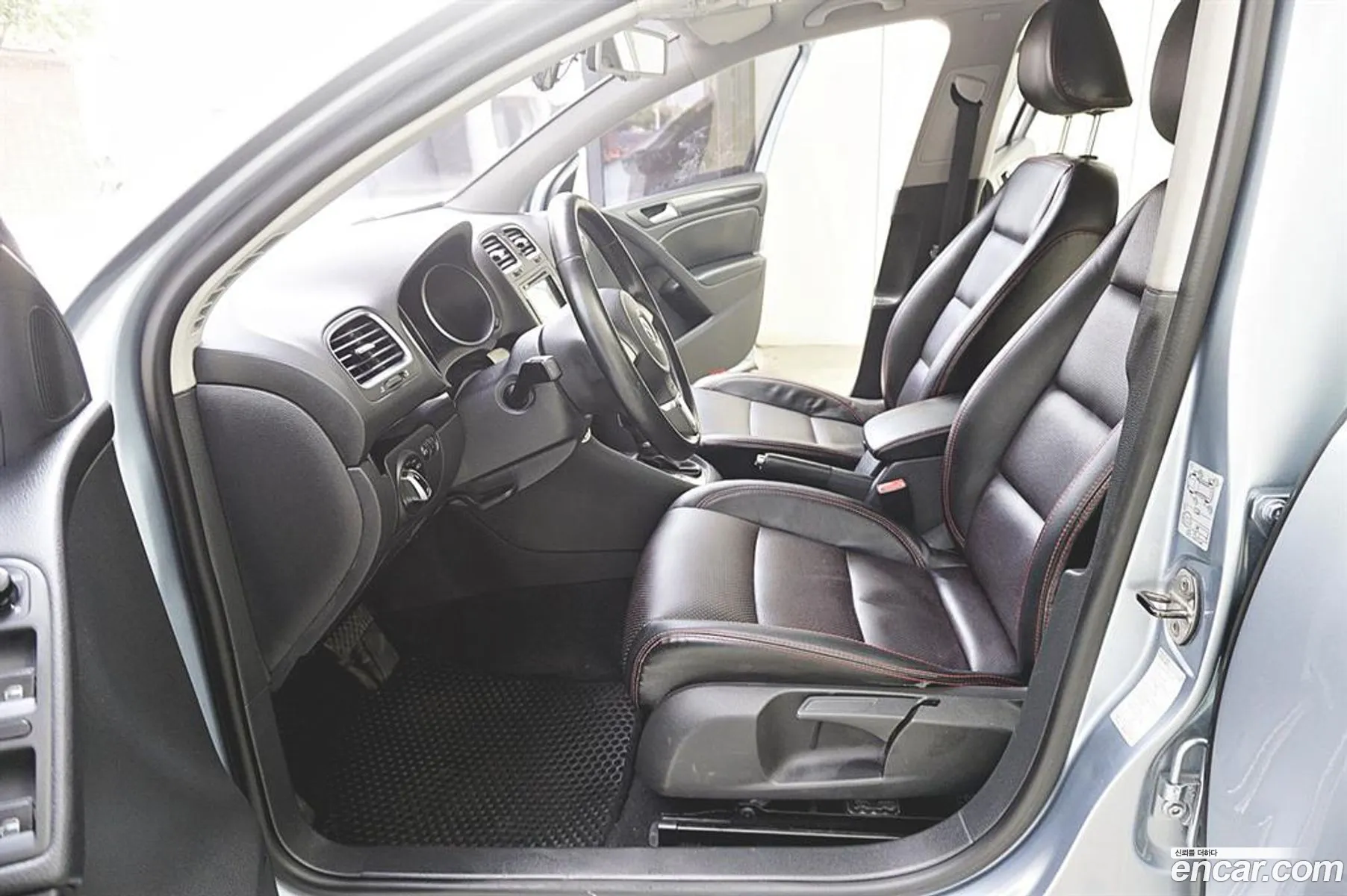 Volkswagen Golf 6Th Generation 16 Tdi Bluemotion - фотография 8018863