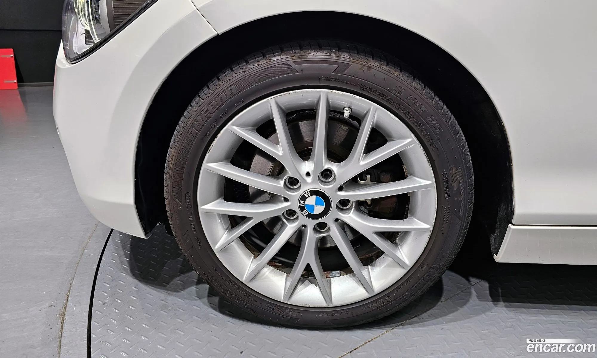 BMW 1 Series F20 118D Sports 5-Door - фотография 18081166