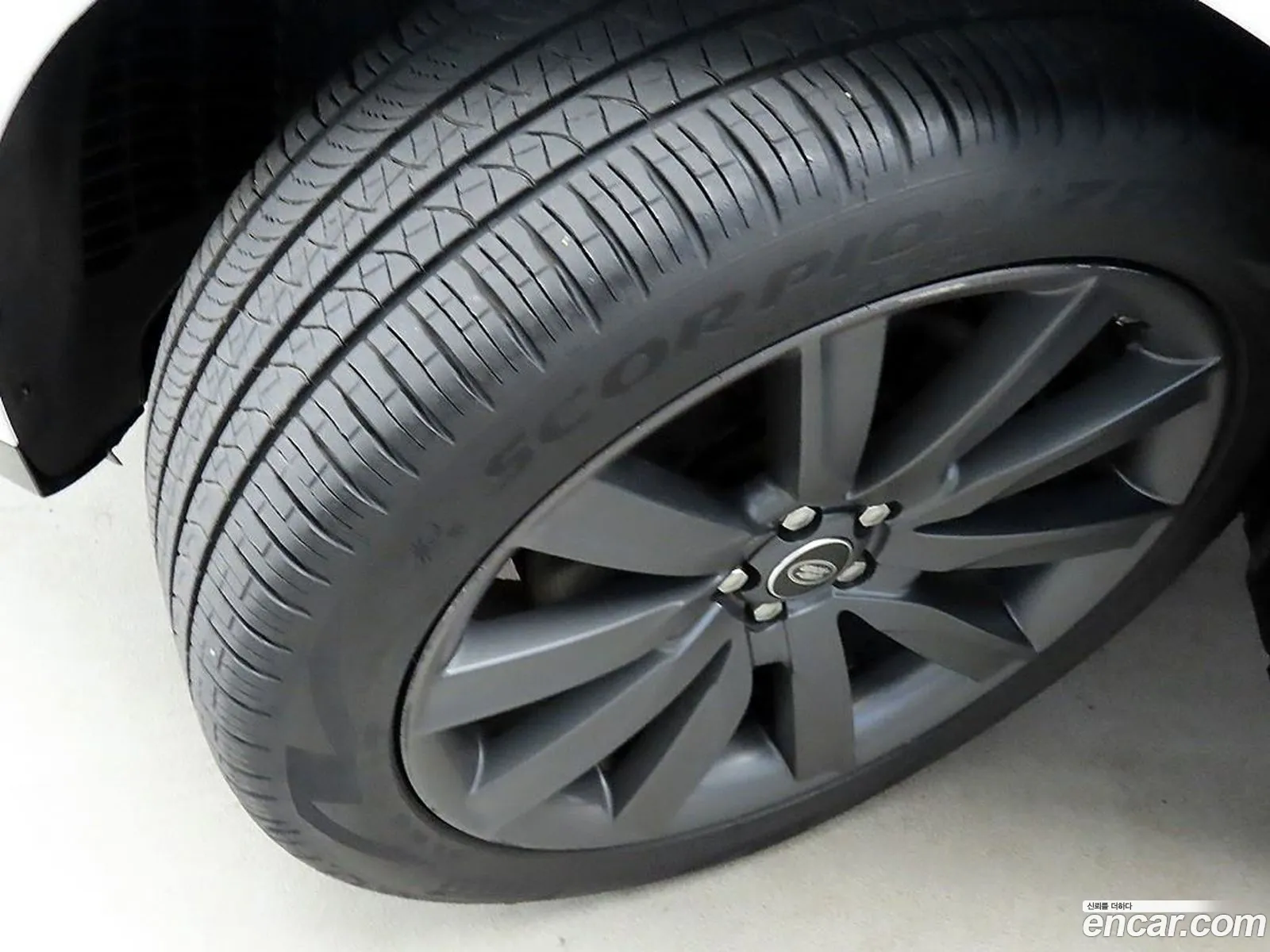 Land Rover Range Rover Velar 30 D300 R-Dynamic Hse - фотография 6996976