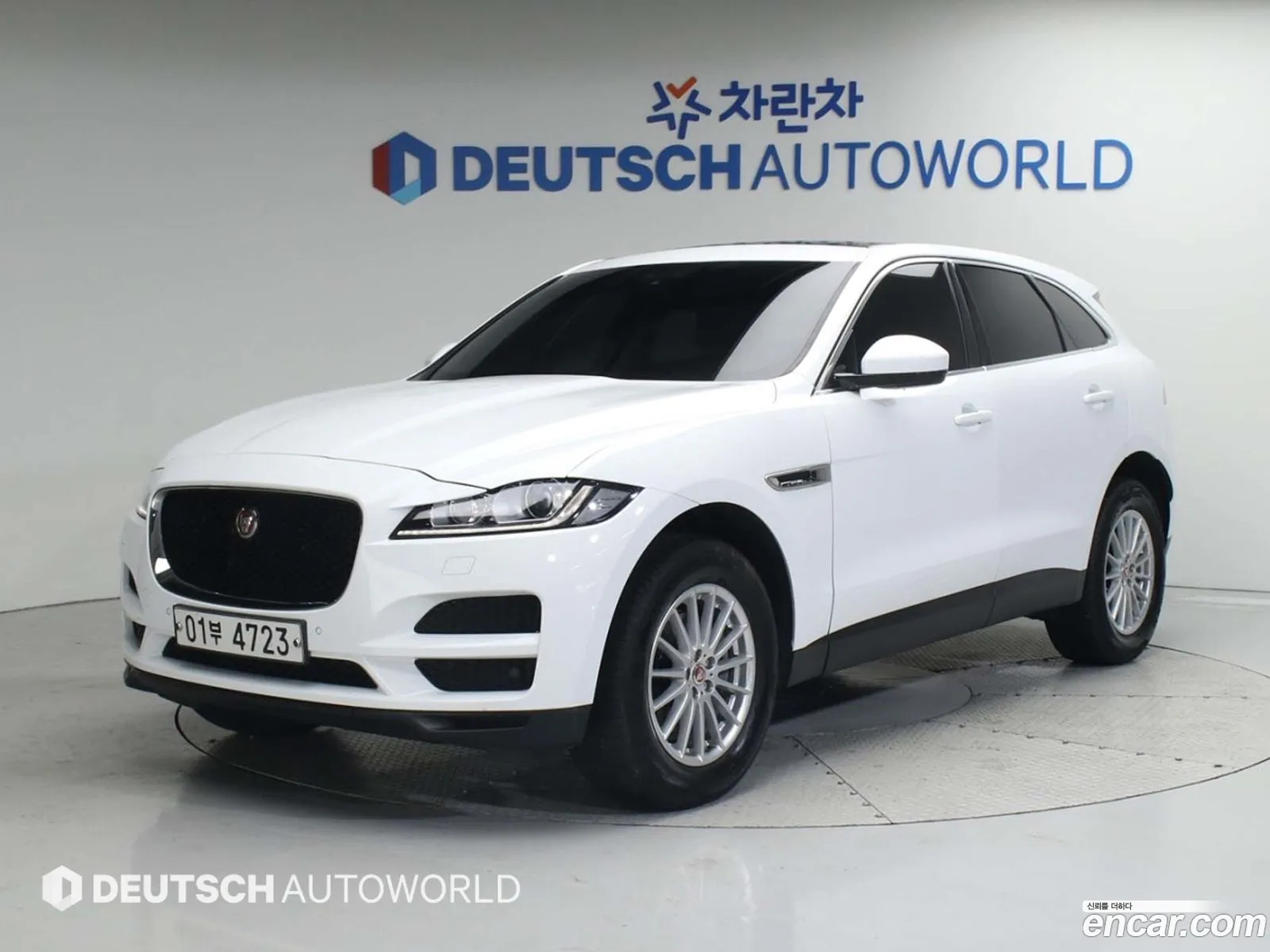 Jaguar F-Pace 20D Prestige - фотография 3939031