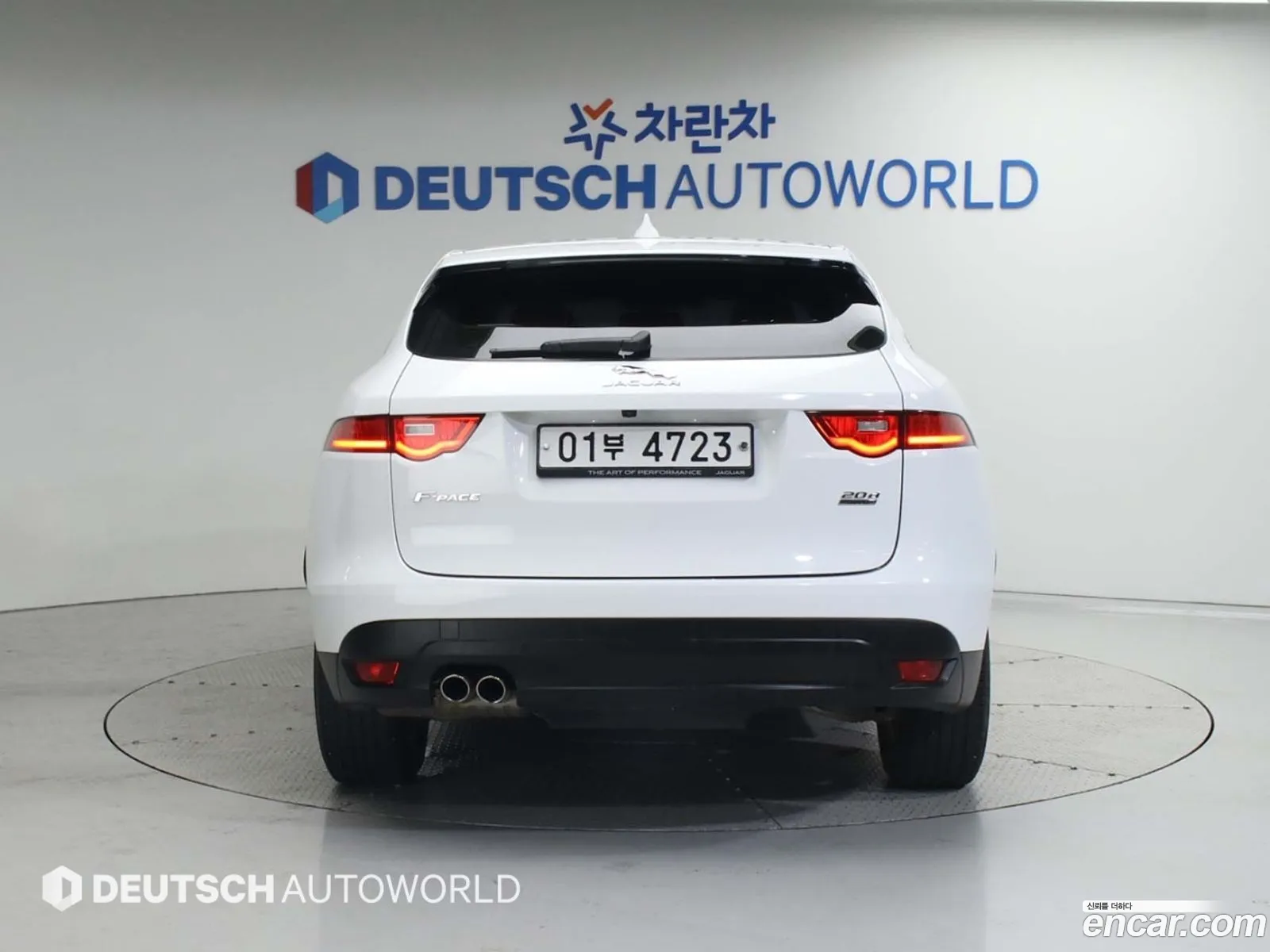 Jaguar F-Pace 20D Prestige - фотография 3939034