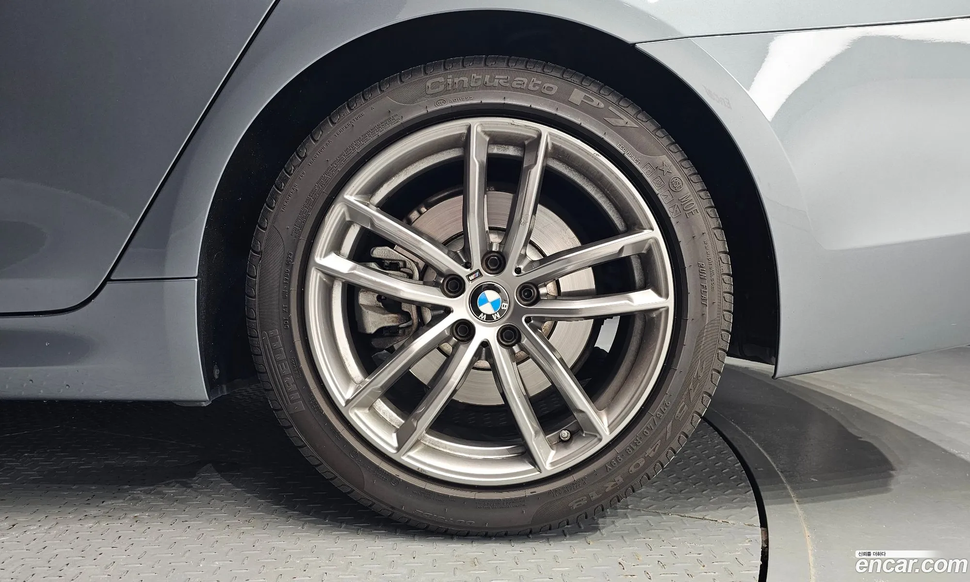 BMW 5 Series G30 520D xDrive M Sport Plus - фотография 8863622