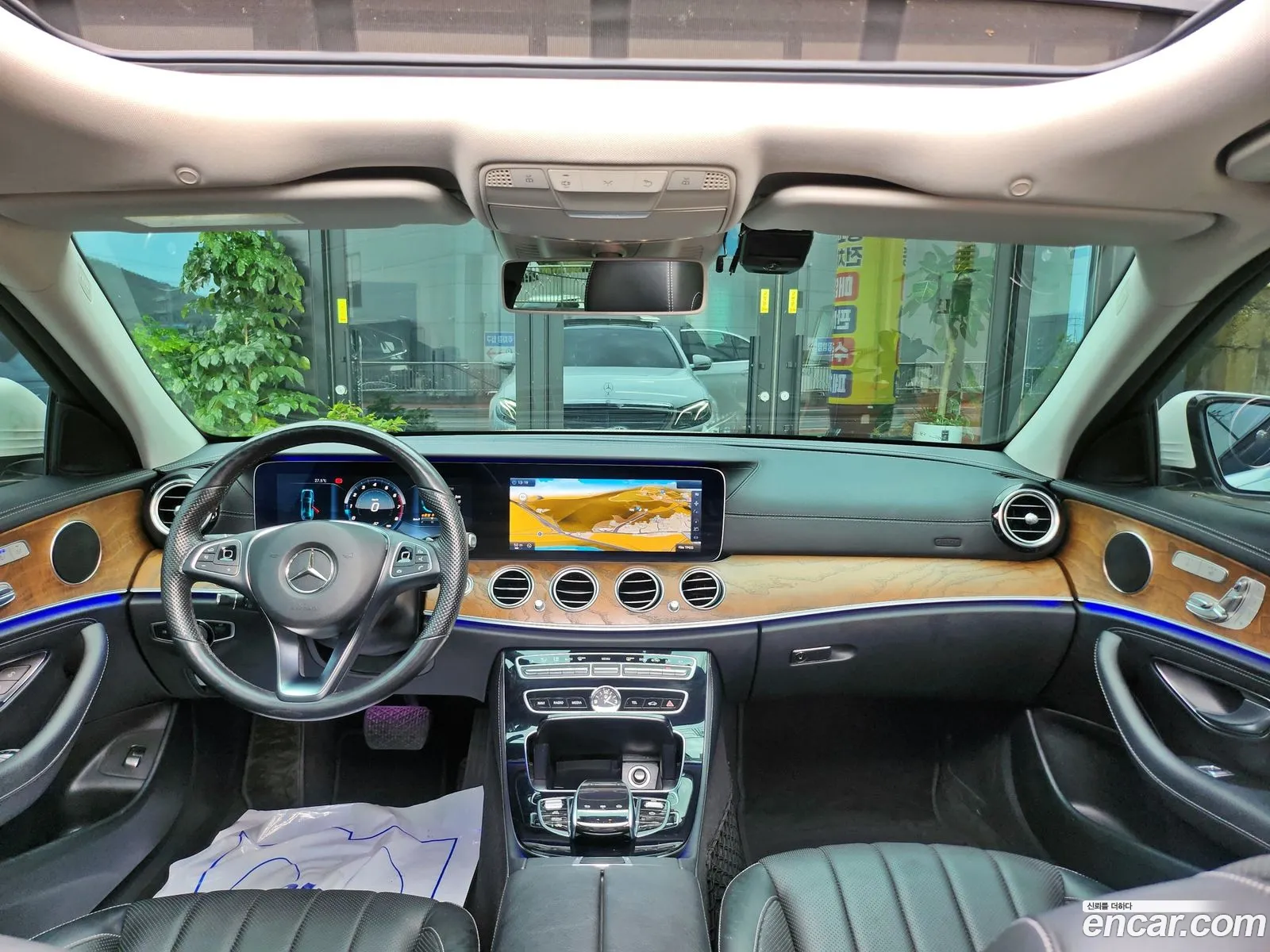 Mercedes E-Class W213 E300 Exclusive - фотография 19074842