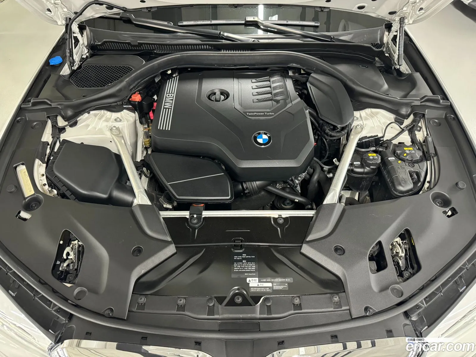 BMW 5 Series G30 520I M Sports - фотография 7993905