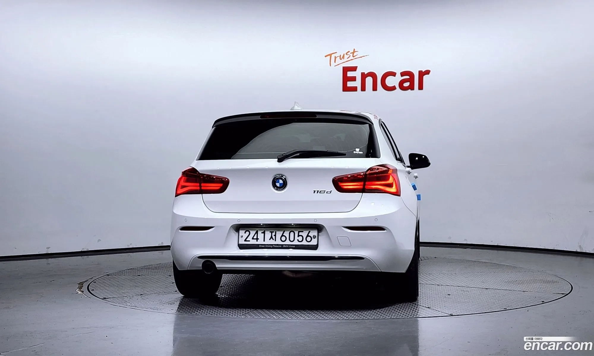 BMW 1 Series F20 118D Sports Special Edition 5-Door - фотография 7553765