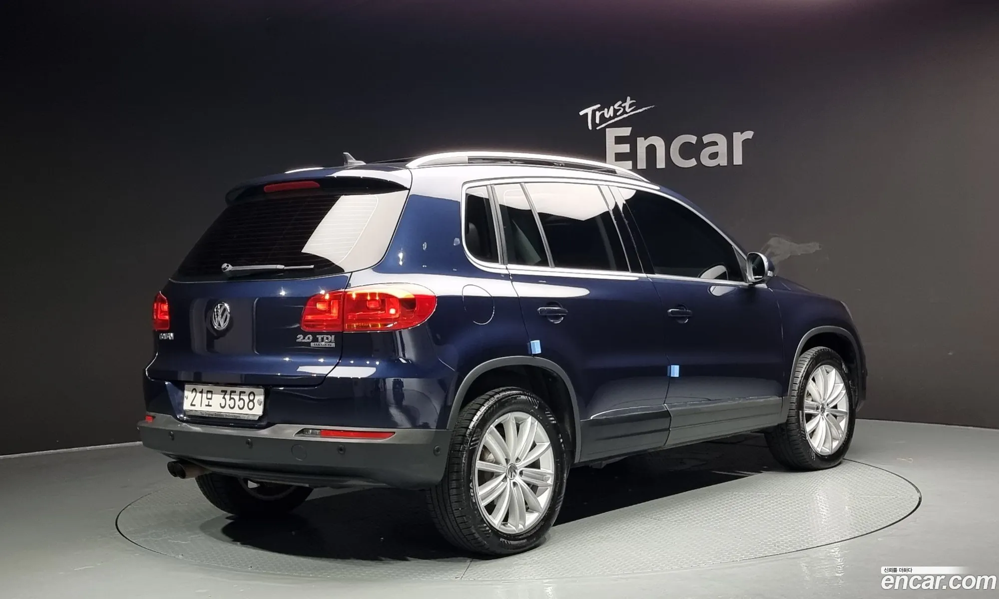 Volkswagen New Tiguan 20 Tdi Premium 5N - фотография 8317438