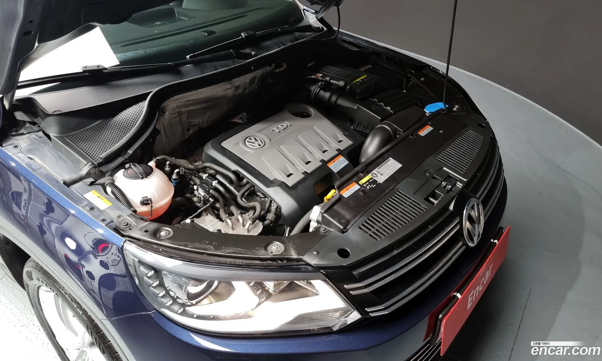 Volkswagen New Tiguan 20 Tdi Premium 5N - фотография 8317442