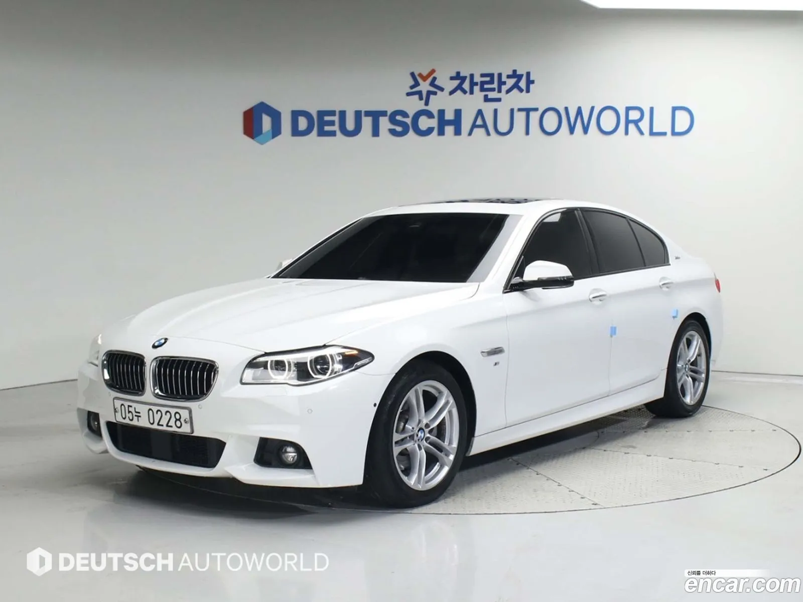 BMW 5 Series F10 520D xDrive M Aerodynamics - фотография 7325166