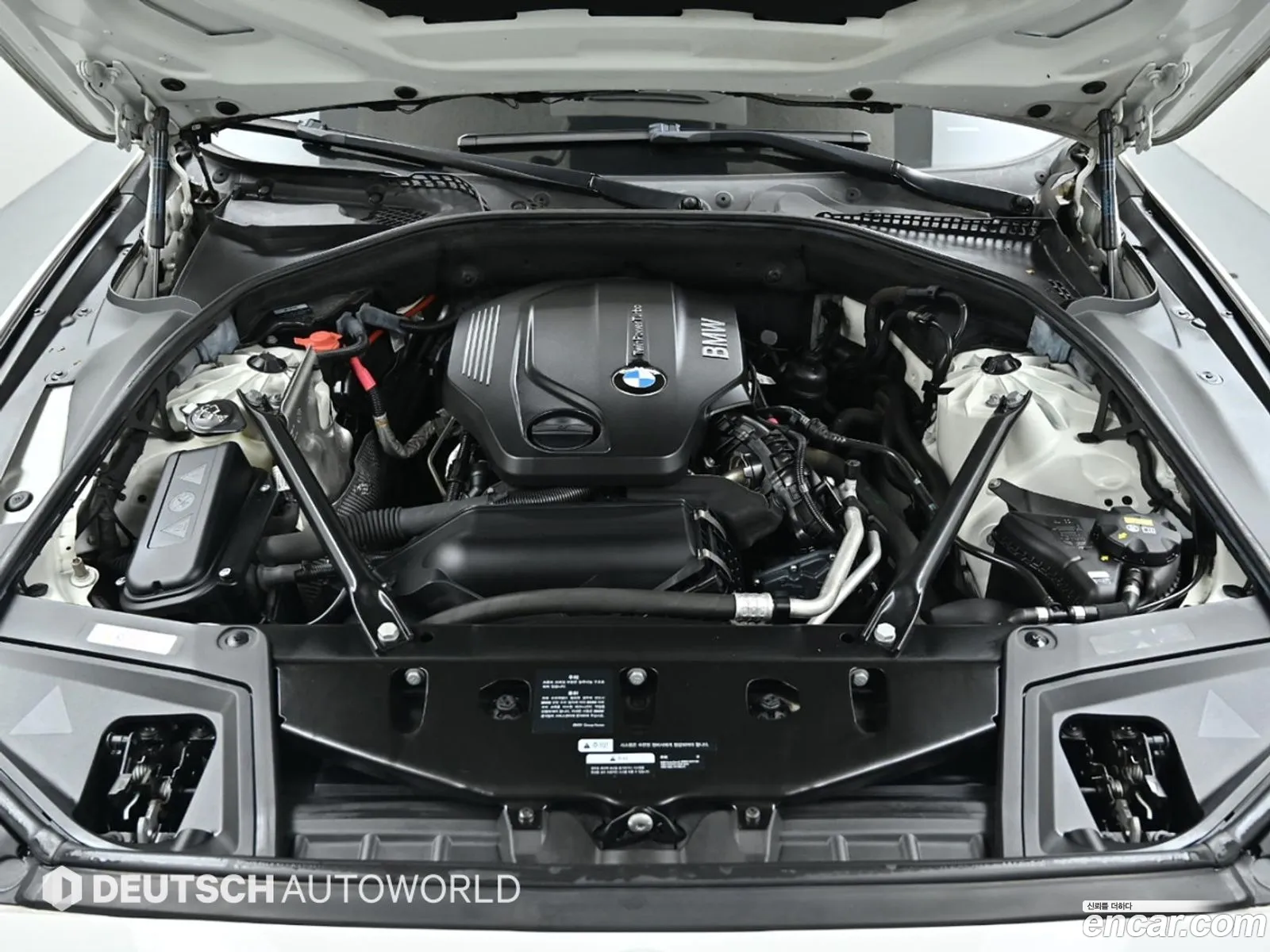 BMW 5 Series F10 520D xDrive M Aerodynamics - фотография 7325171