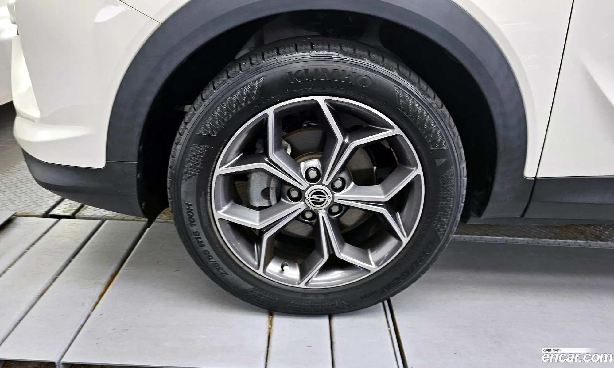 Kg Mobility Ssangyong Beautiful Korando Diesel 16 2Wd Delight Plus - фотография 8494244