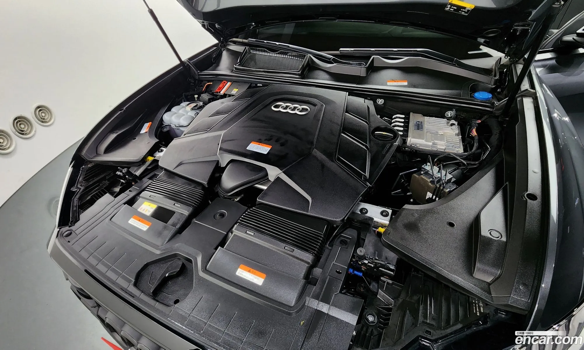 Audi Q8 4M 55 Tfsi Quattro Premium - фотография 202654