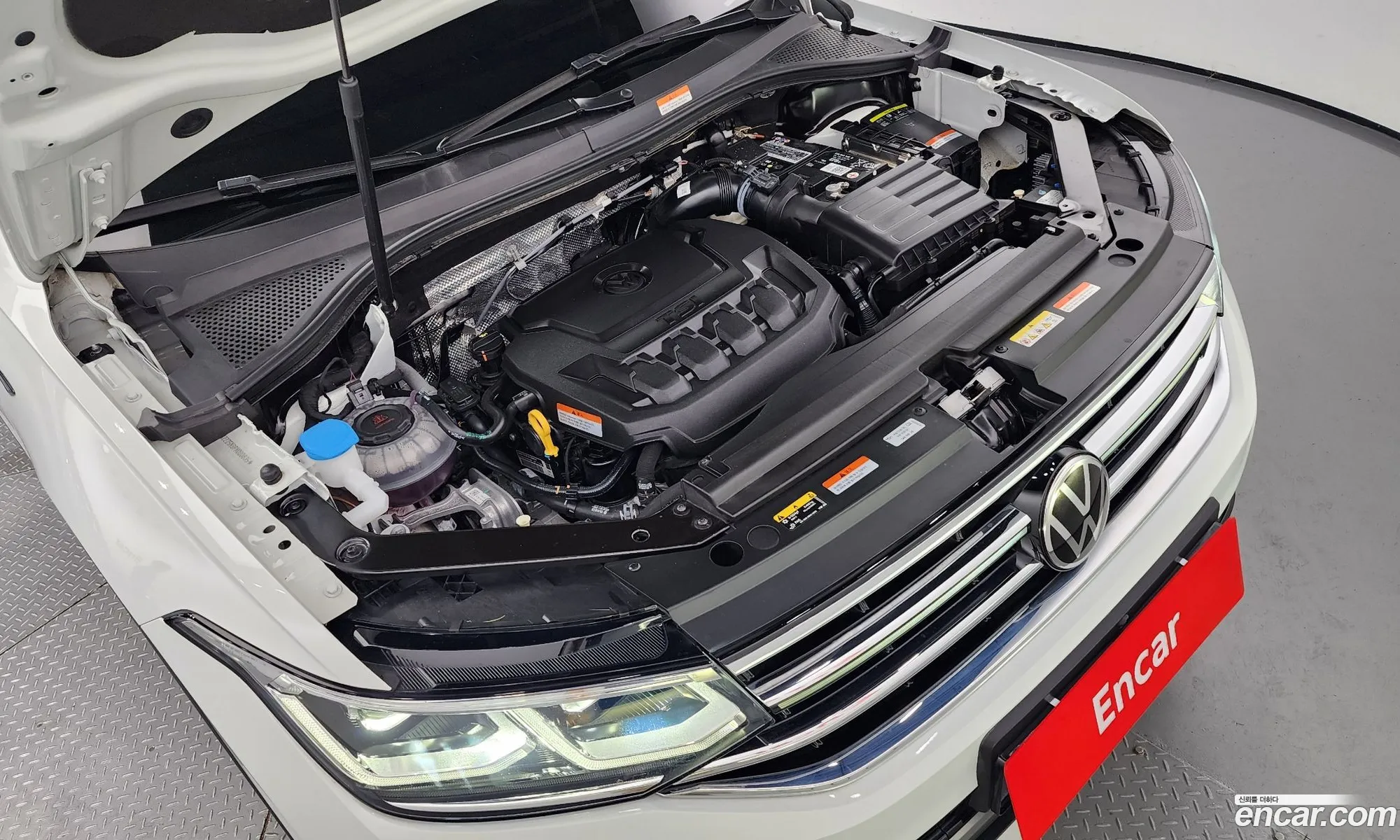 Volkswagen Tiguan Allspace 20 Tsi Prestige - фотография 7637328