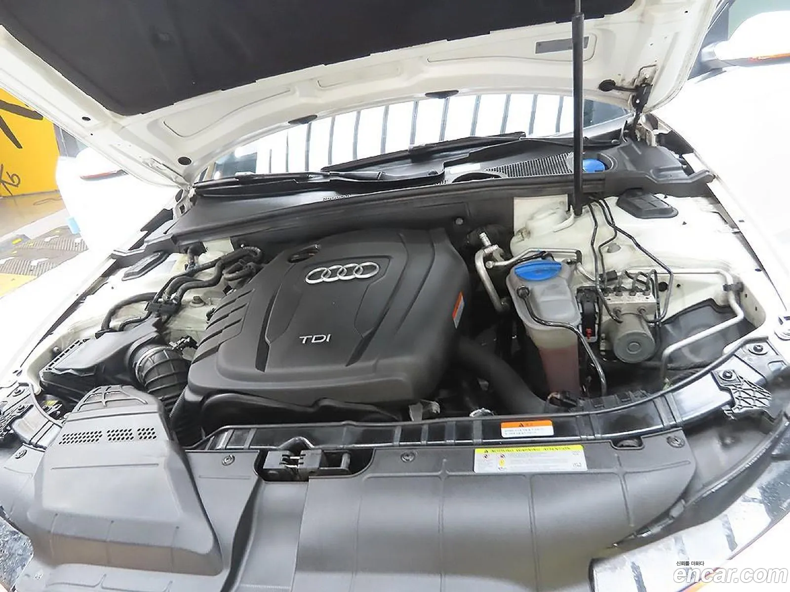 Audi New A4 20 Tdi Dynamic B8 - фотография 198471