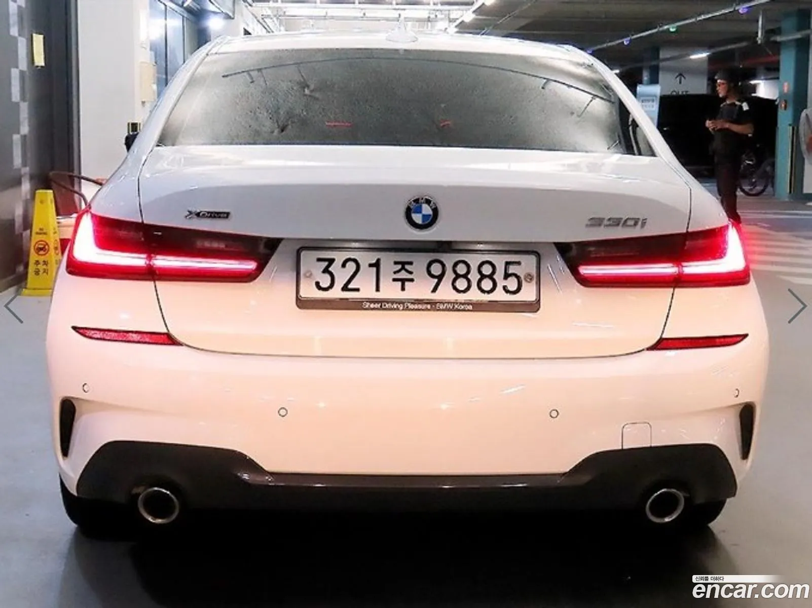 BMW 3 Series G20 330I xDrive M Sports - фотография 7030020