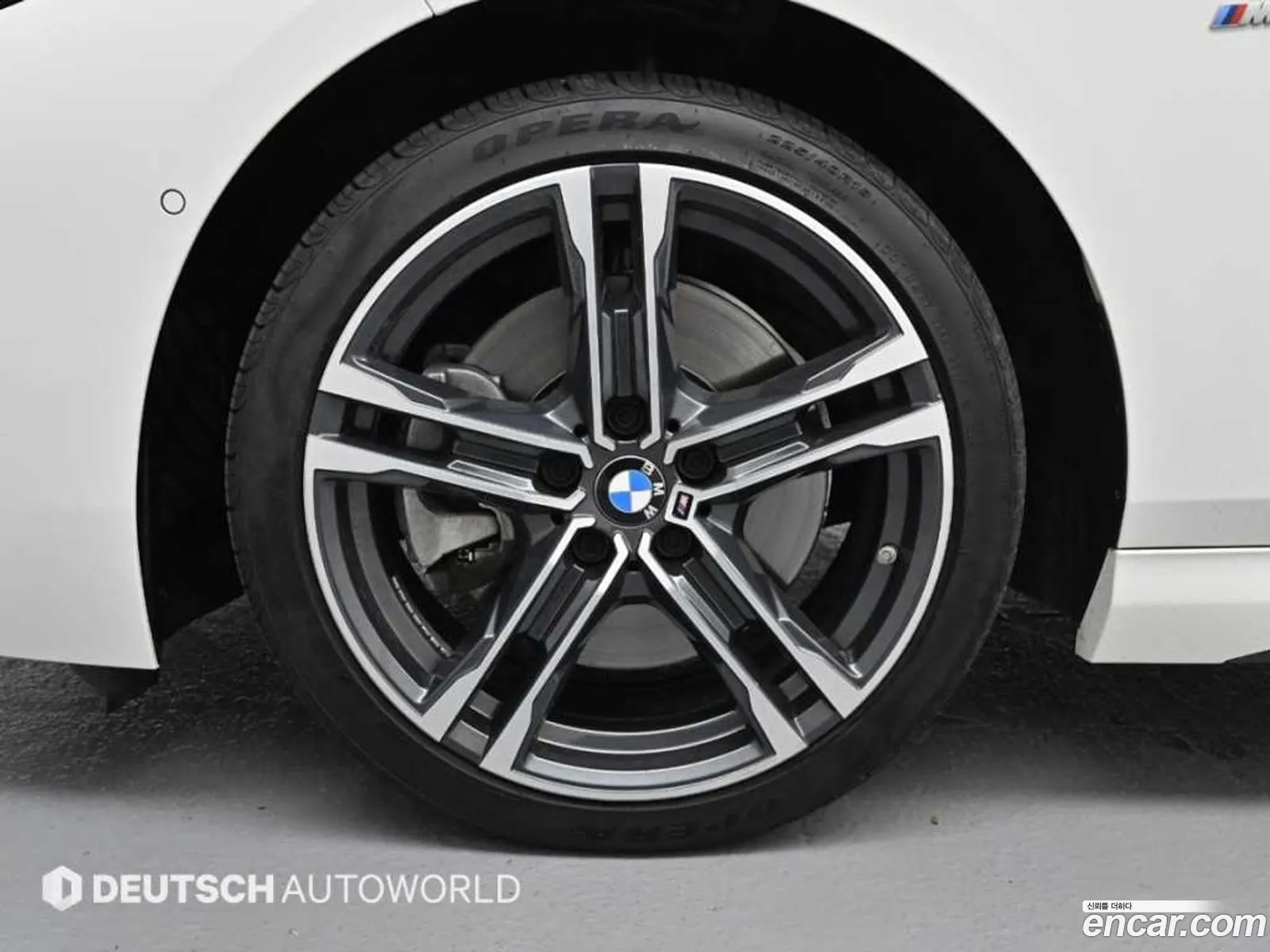 BMW 2 Series Gran Coupe F44 220I M Sports - фотография 17859472