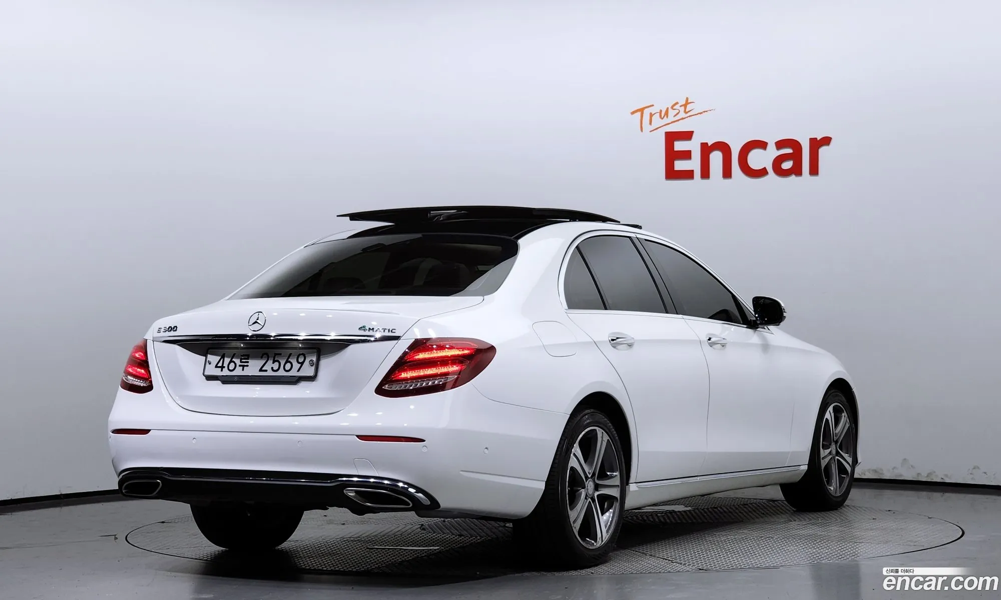 Mercedes E-Class W213 E300 4Matic Avant Garde - фотография 19082025