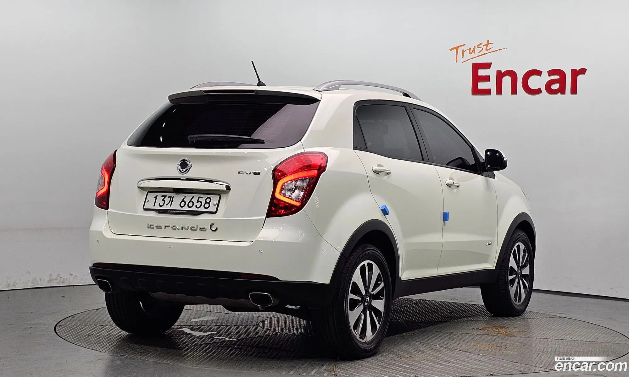 Kg Mobility Ssangyong New Korando C 20 Adventure 60Th Edition 4Wd - фотография 8737021