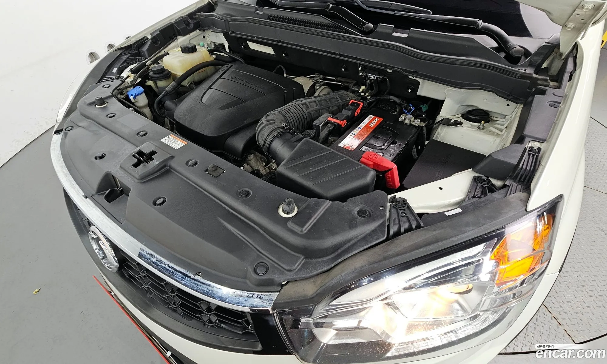 Kg Mobility Ssangyong New Korando C 20 Adventure 60Th Edition 4Wd - фотография 8737025