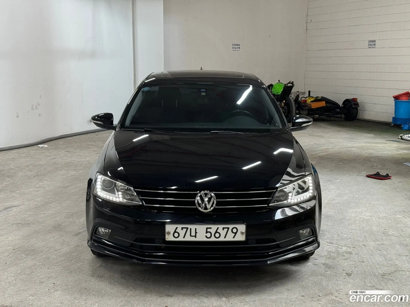 Volkswagen New Jetta 20 Tdi Bluemotion Premium 6Th Generation - фотография 7646624
