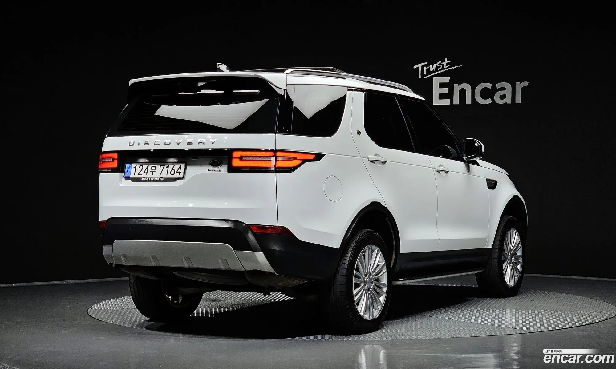 Land Rover Discovery 5 30 Td6 Hse Luxury - фотография 7200203