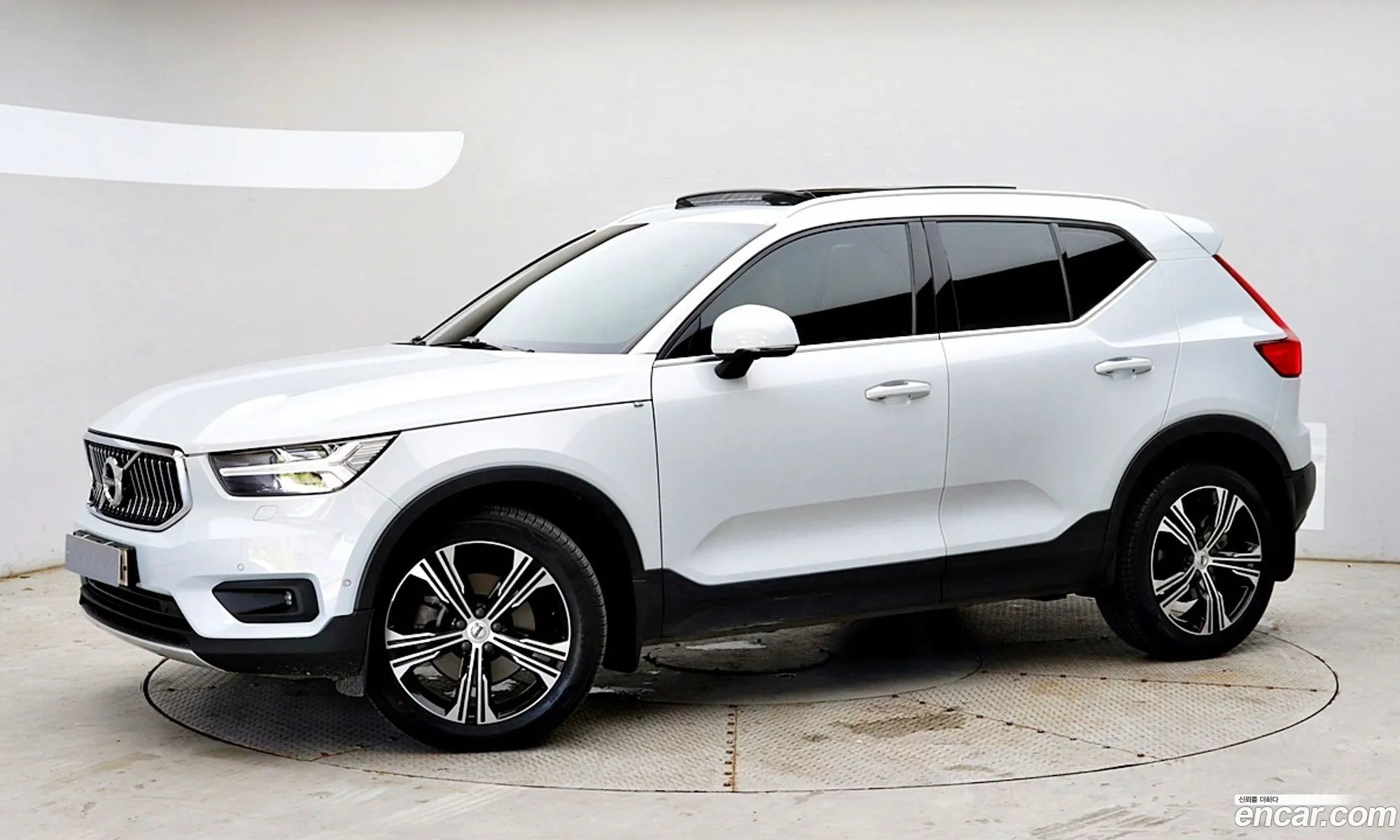 Volvo Xc40 B4 Inscription - фотография 6338390