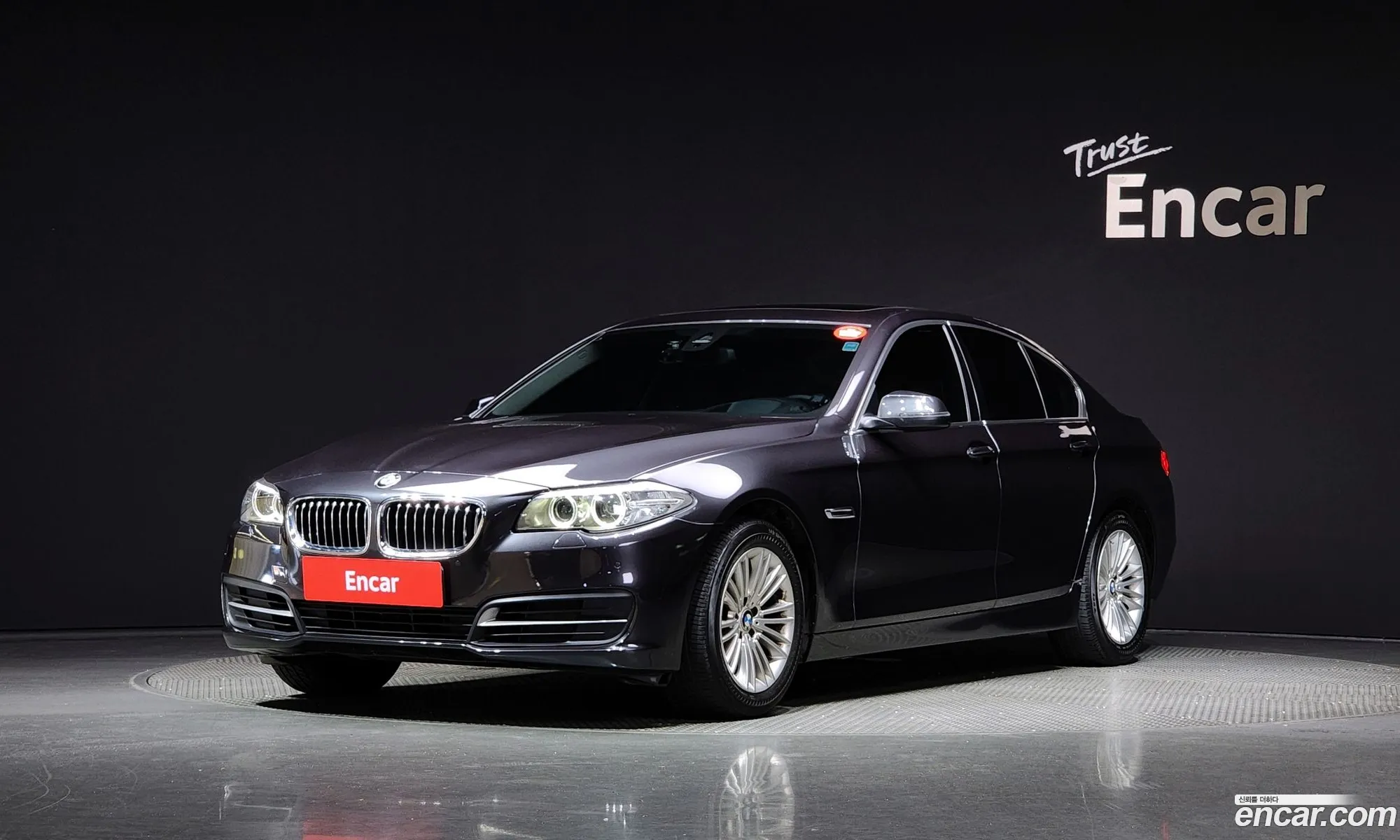 BMW 5 Series F10 520D xDrive - фотография 18125735