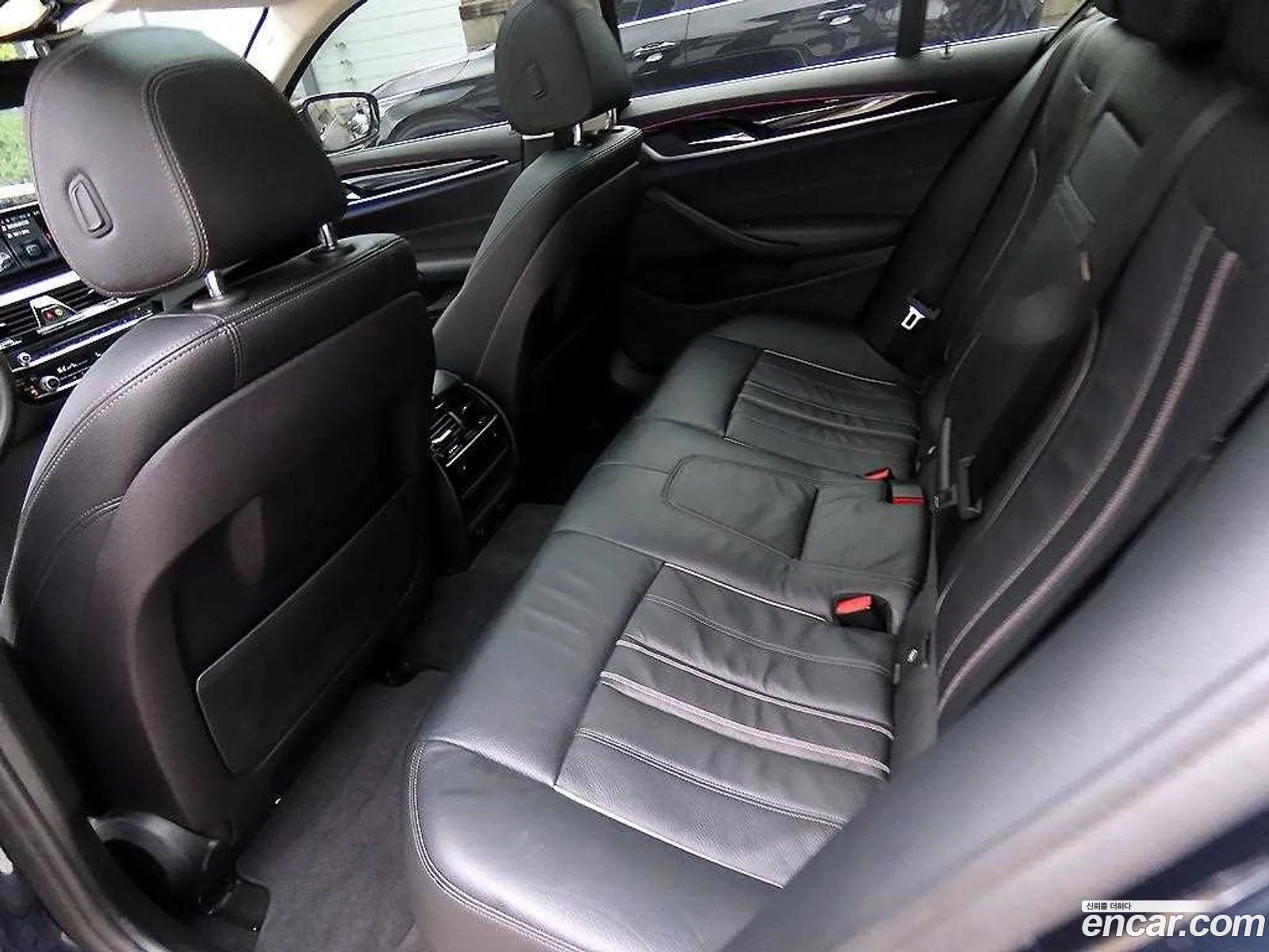 BMW 5 Series G30 520I Luxury - фотография 5092185