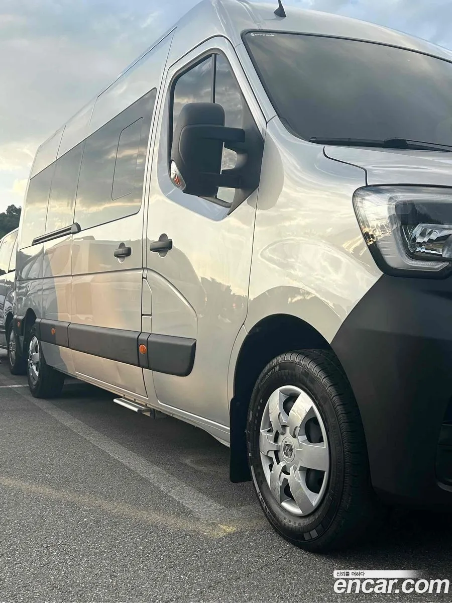 Renault Korea Samsung Master 23 15-Seater - фотография 6817811