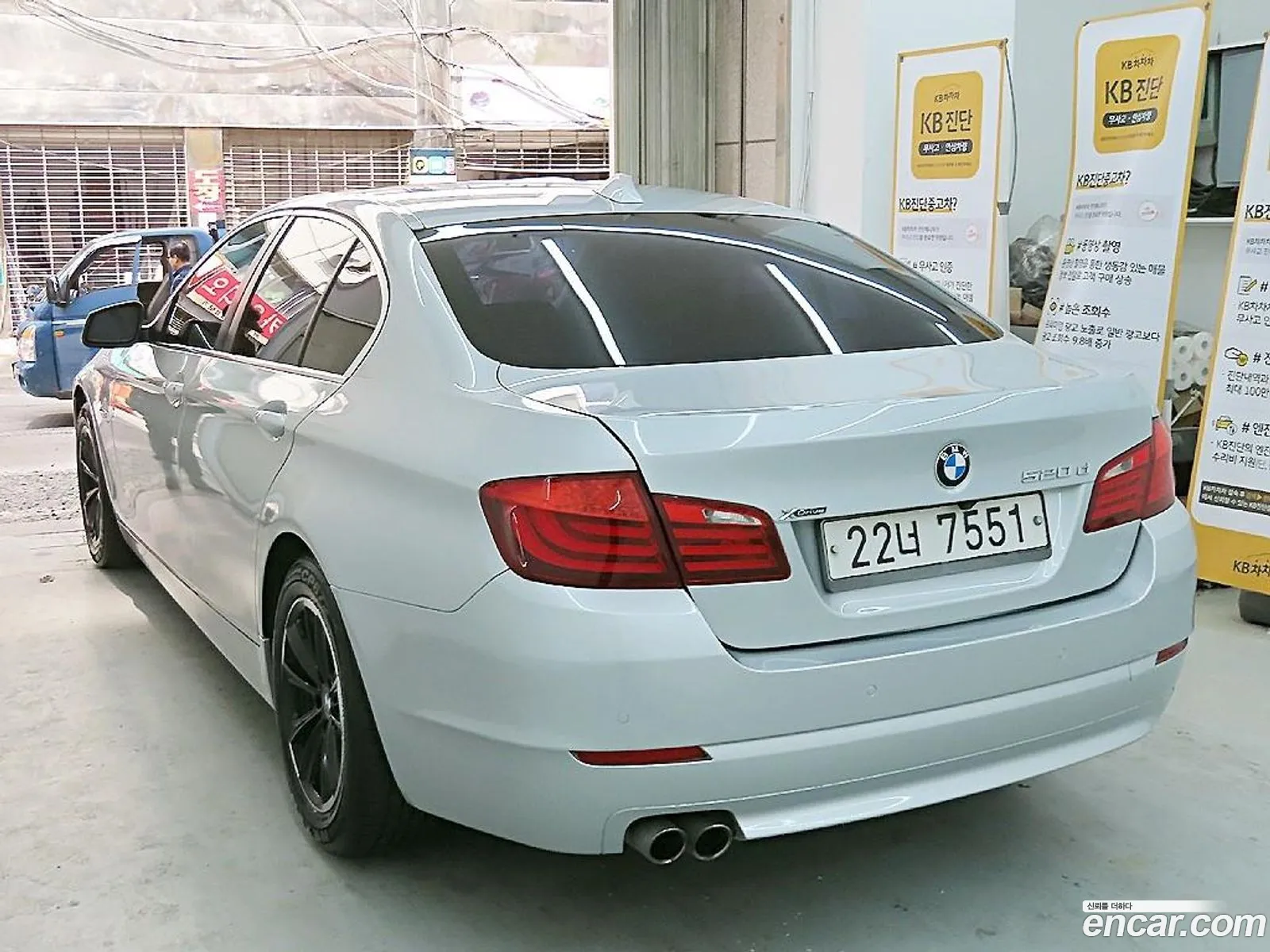 BMW 5 Series F10 520D - фотография 17916555