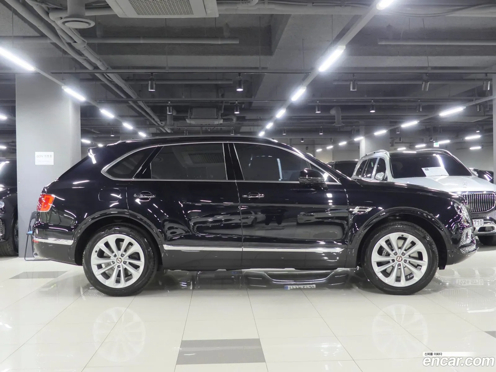 Bentley Bentayga 40 V8 - фотография 4462122