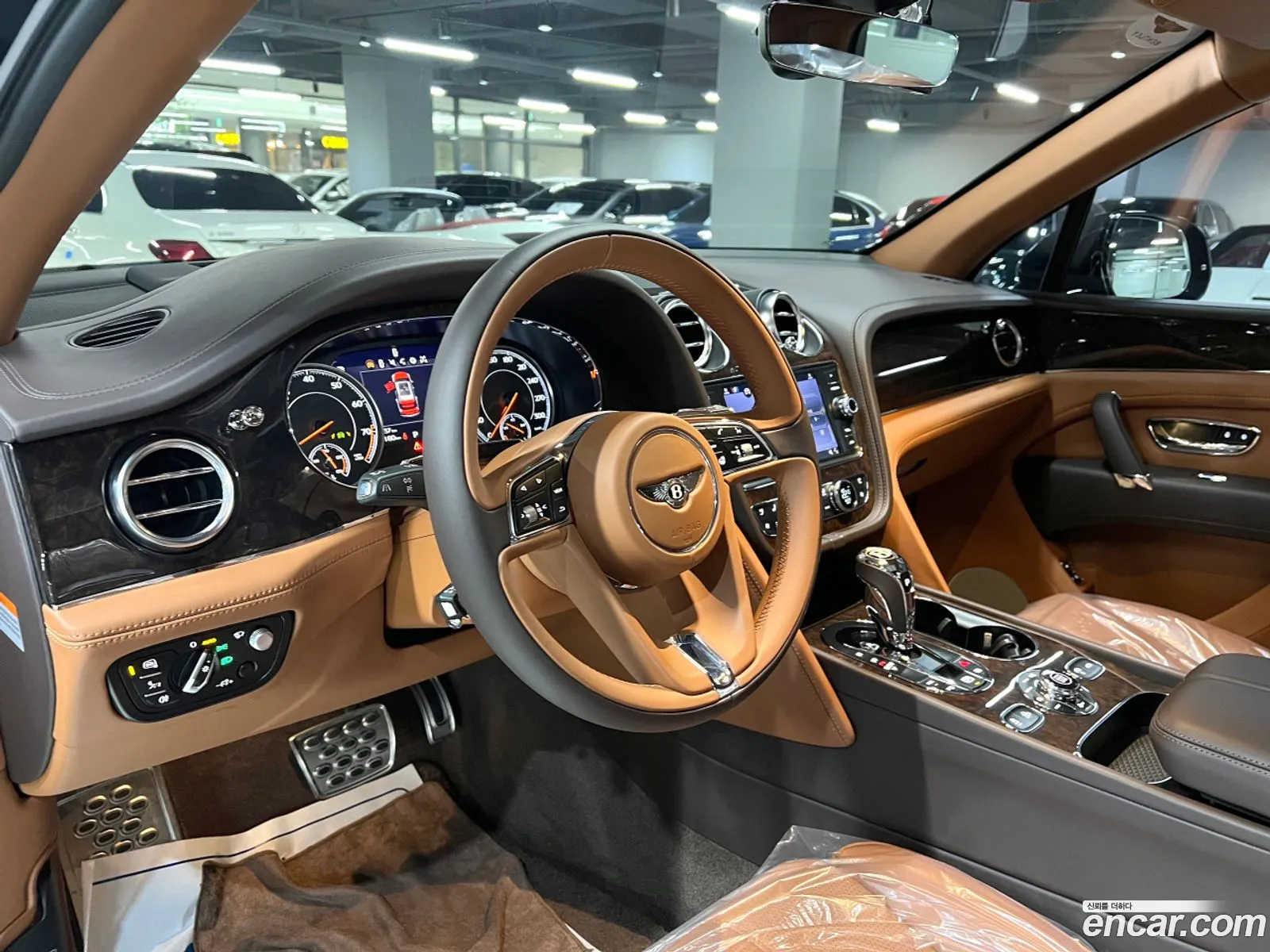 Bentley Bentayga 40 V8 - фотография 4462124
