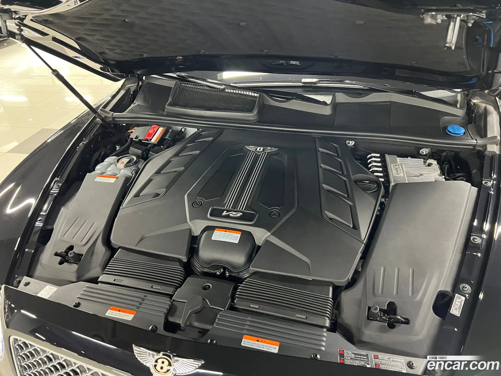 Bentley Bentayga 40 V8 - фотография 4462125