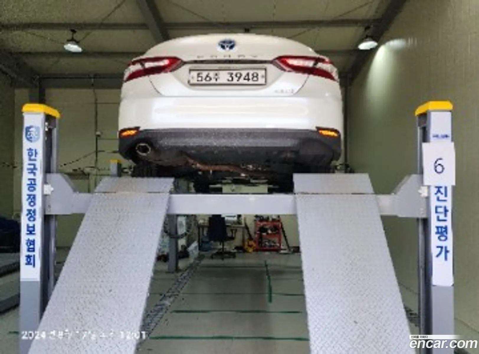 Toyota Camry Xv70 25 Xle Hybrid - фотография 15359115