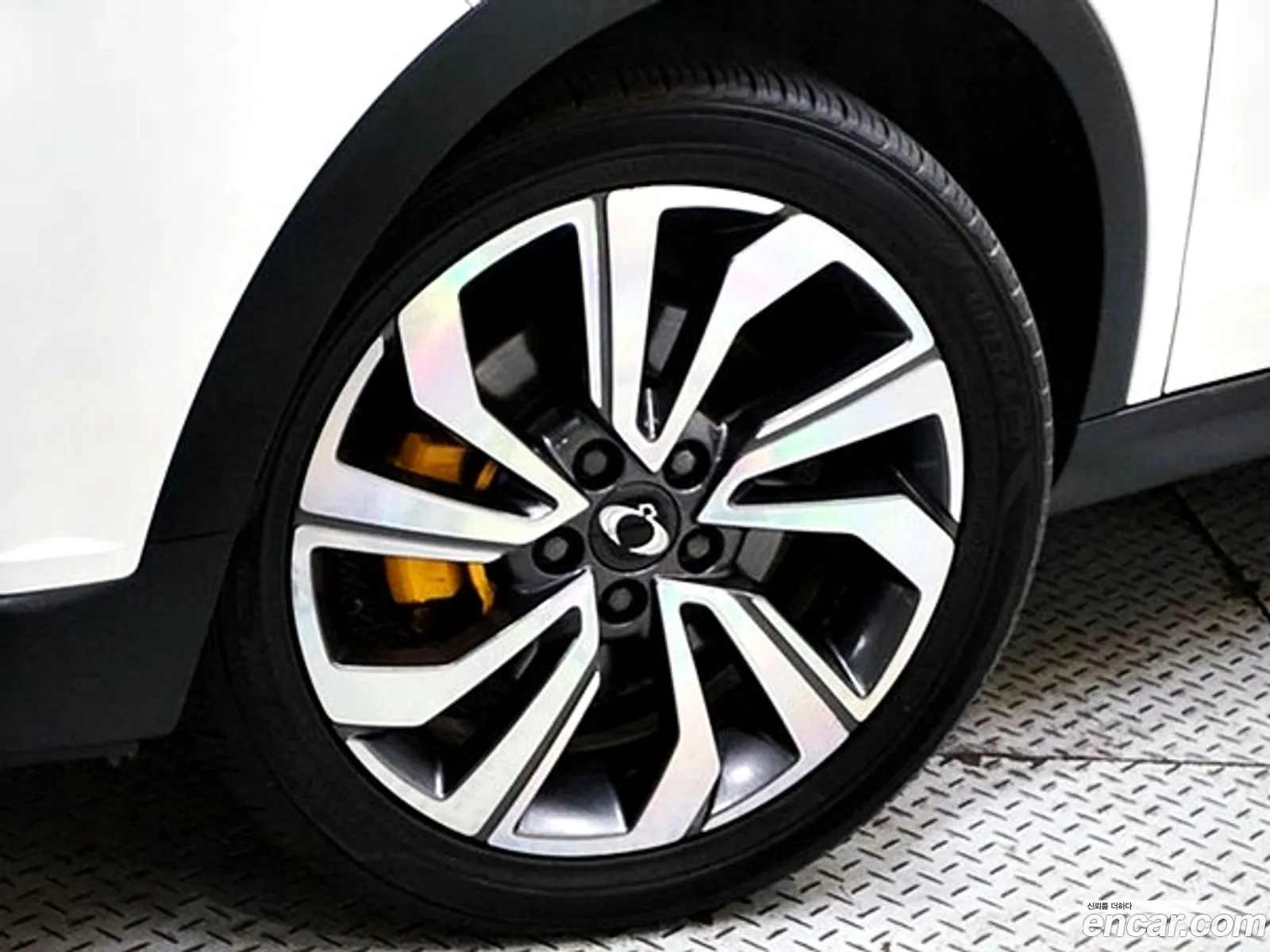 Kg Mobility Ssangyong Very New Tivoli Gasoline 15 2Wd V5 - фотография 6990081