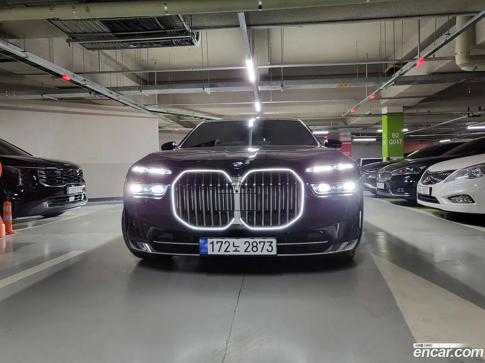 BMW 7 Series G70 740D xDrive Design Pure Excellence - фотография 5682510