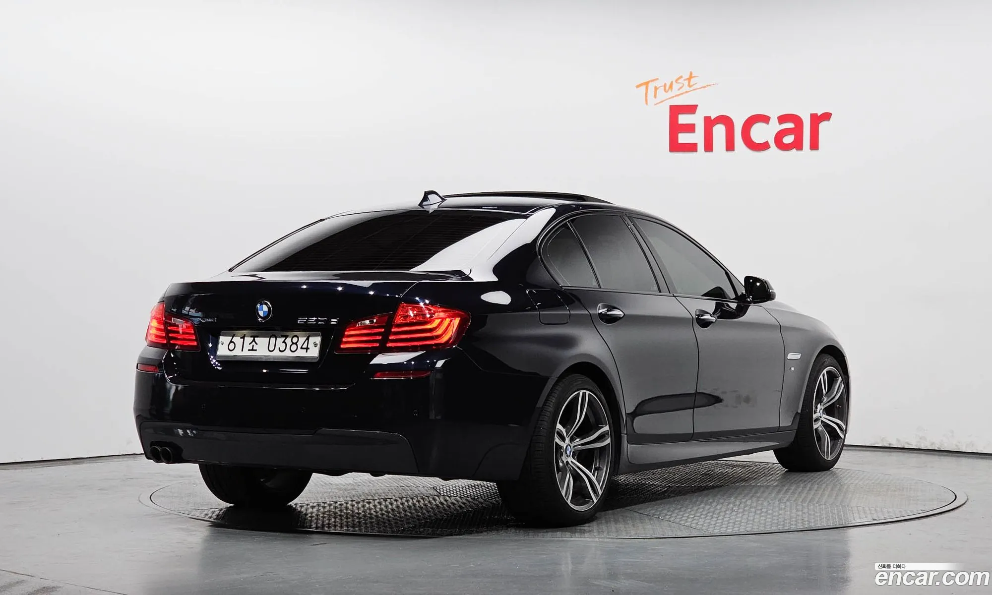 BMW 5 Series F10 520D xDrive M Aerodynamics - фотография 18659319