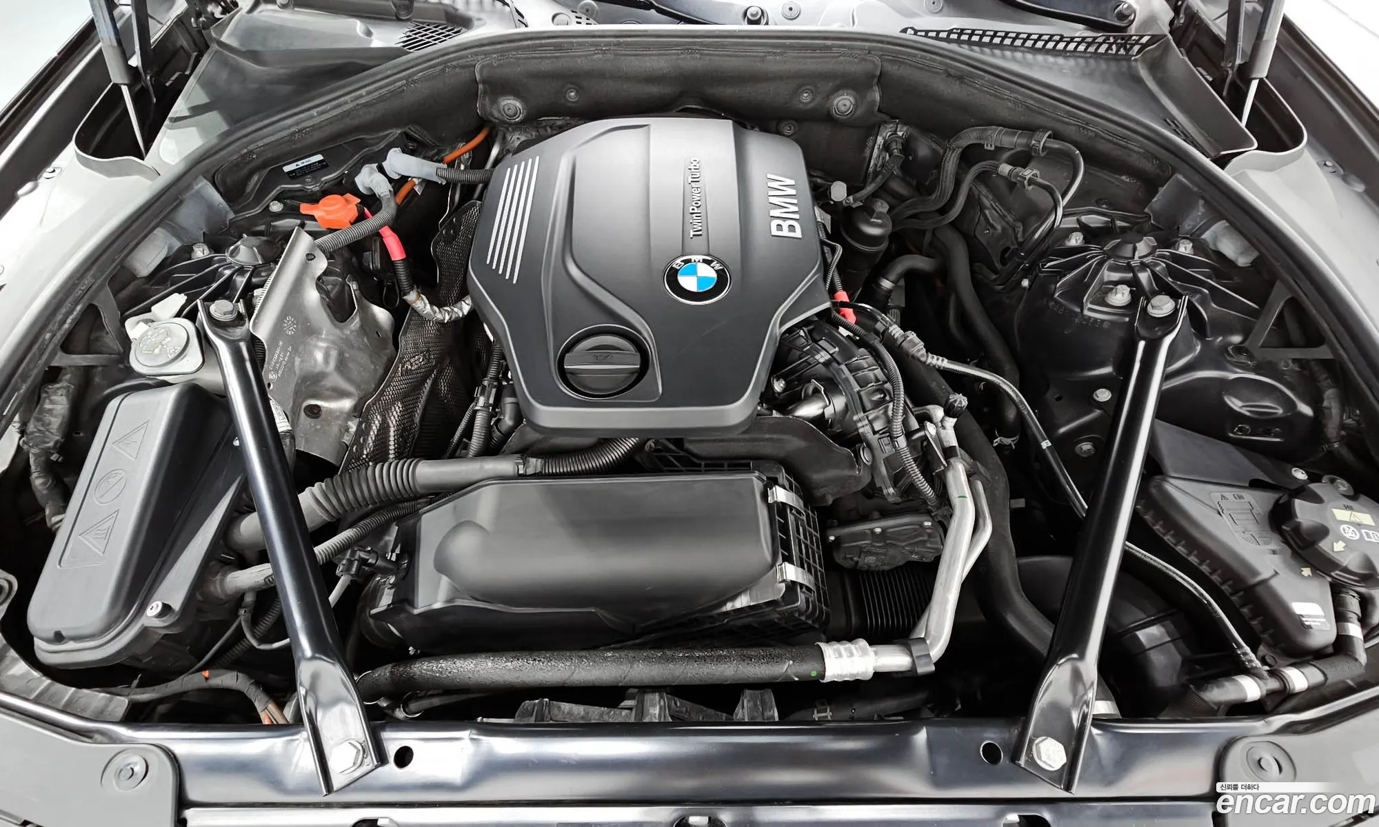 BMW 5 Series F10 520D xDrive M Aerodynamics - фотография 18659323