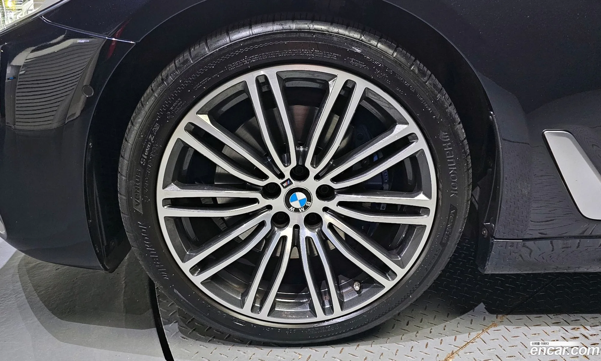 BMW 5 Series G30 530I M Sports Plus - фотография 18317685